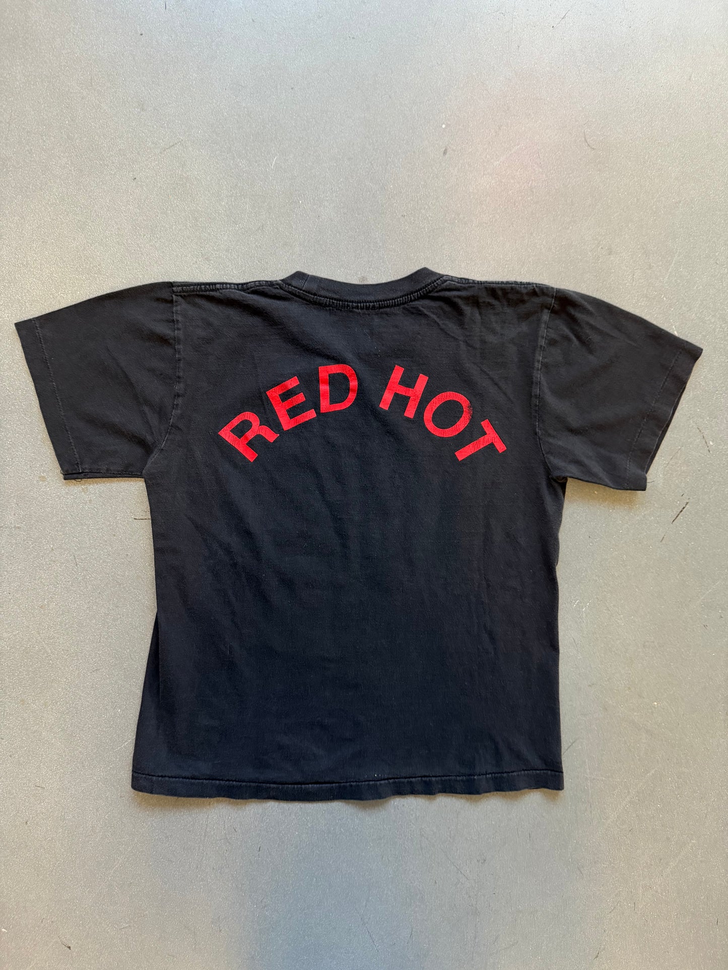 90S RED HOT CHILLI PEPPERS AZTEC BOOTLEG TEE (PULLED TAG)