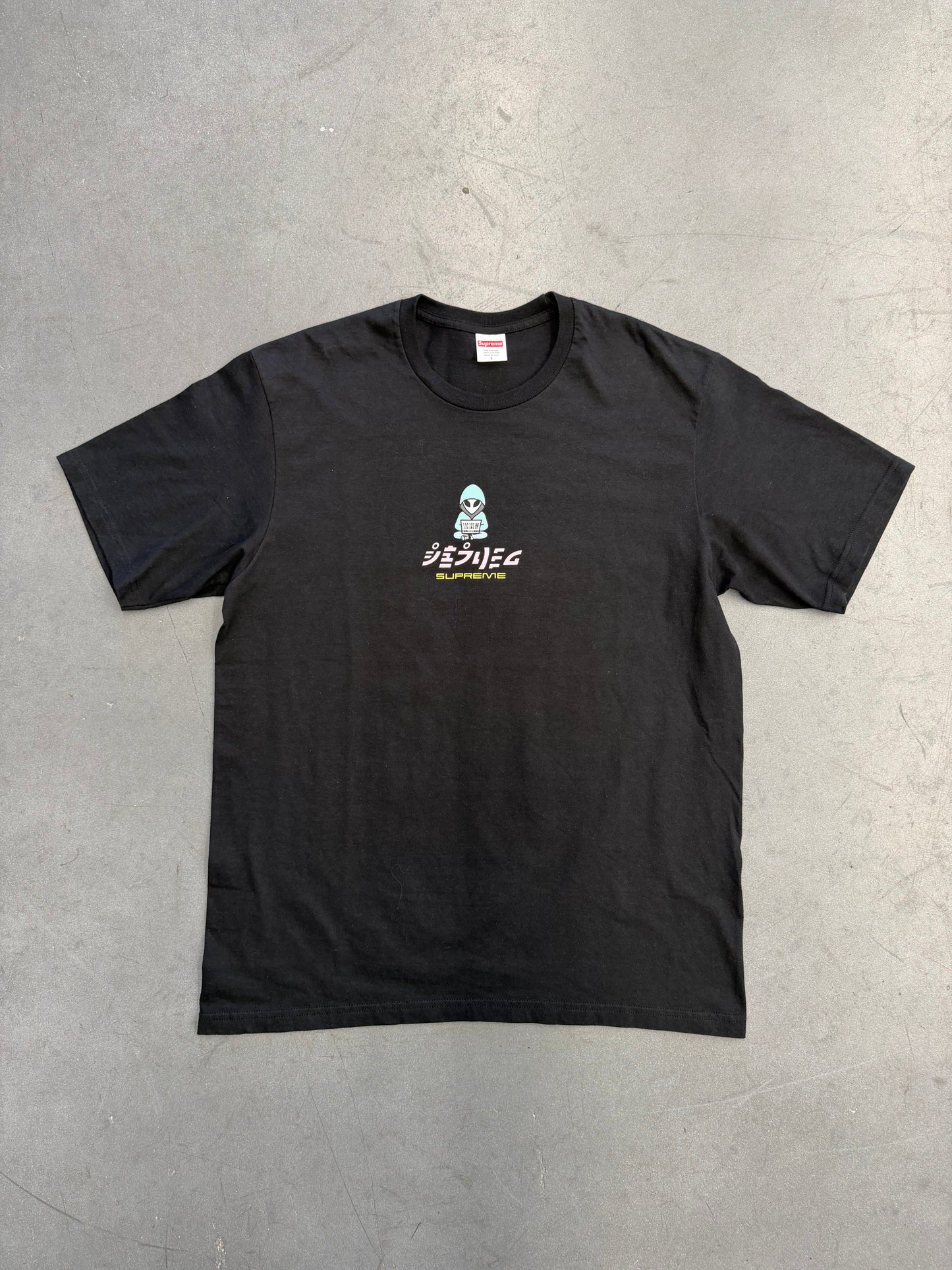 SS22 SUPREME ALIEN TEE - BLACK