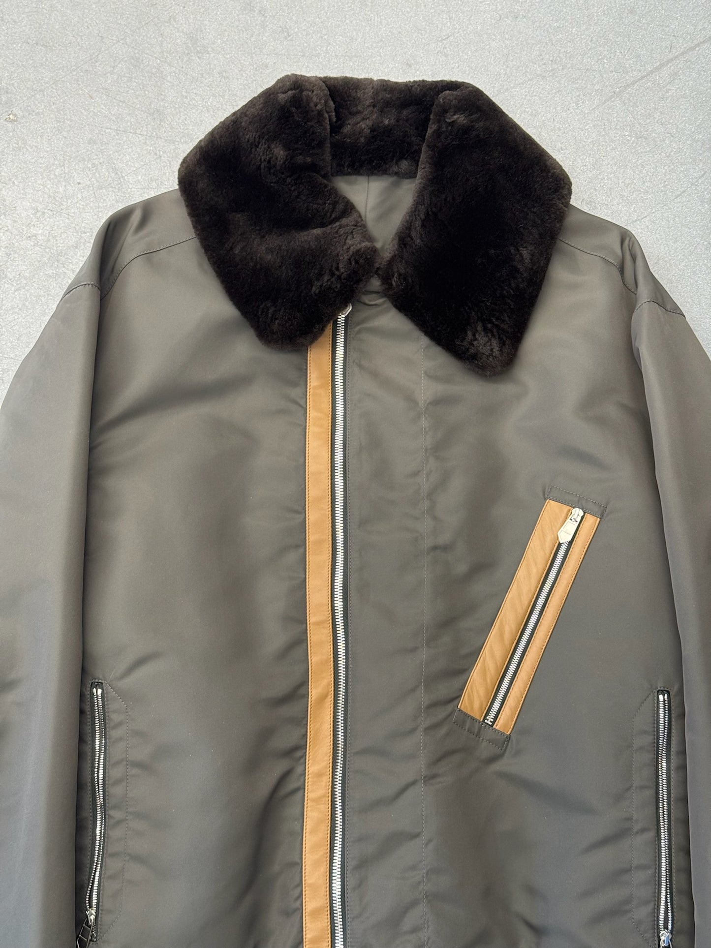 HERMES OFF-CENTER FULL-ZIP JACKET WITH BROWN LEATHER