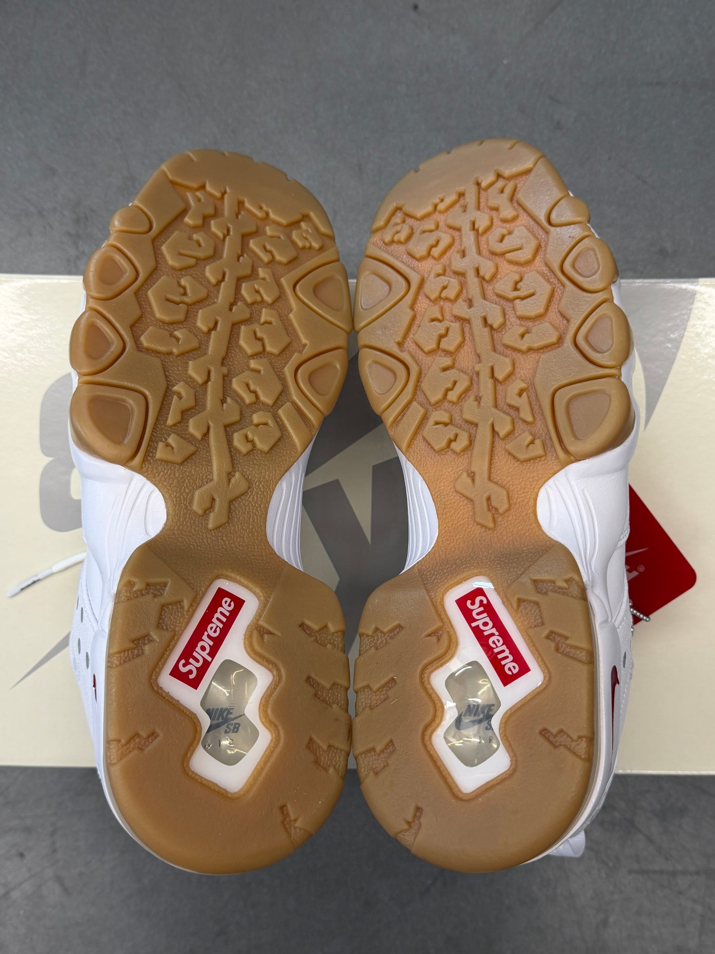 SS26 SUPREME NIKE SB AIR MAX 2 CB '94 LOW - SUPREME WHITE GUM (W/BOX)