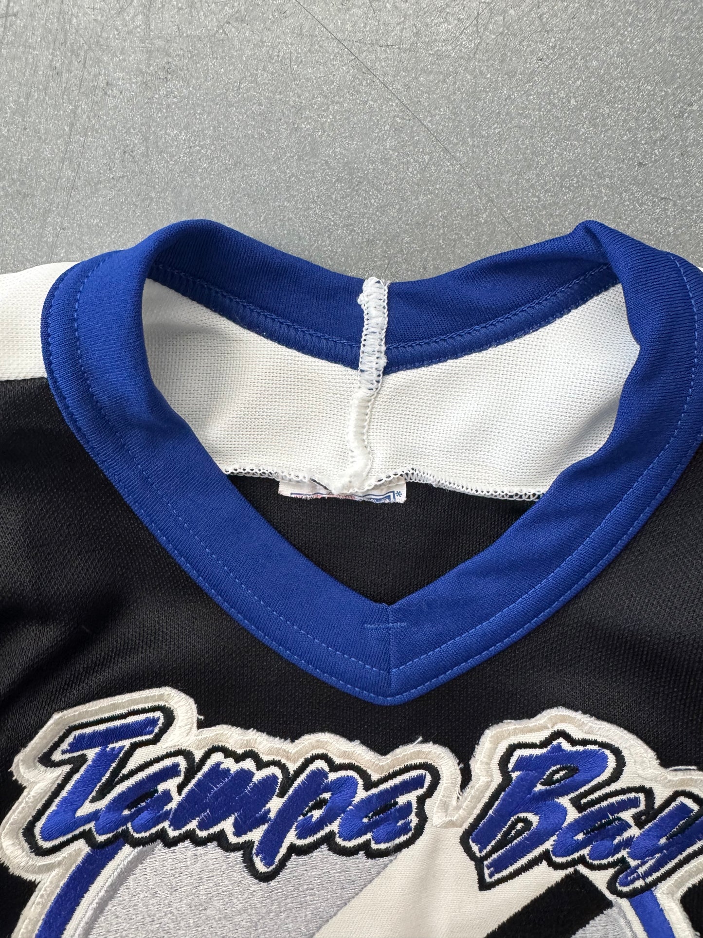 90'S TAMPA BAY LIGHTNING CCM YOUTH HOCKEY JERSEY (CUT TAG)