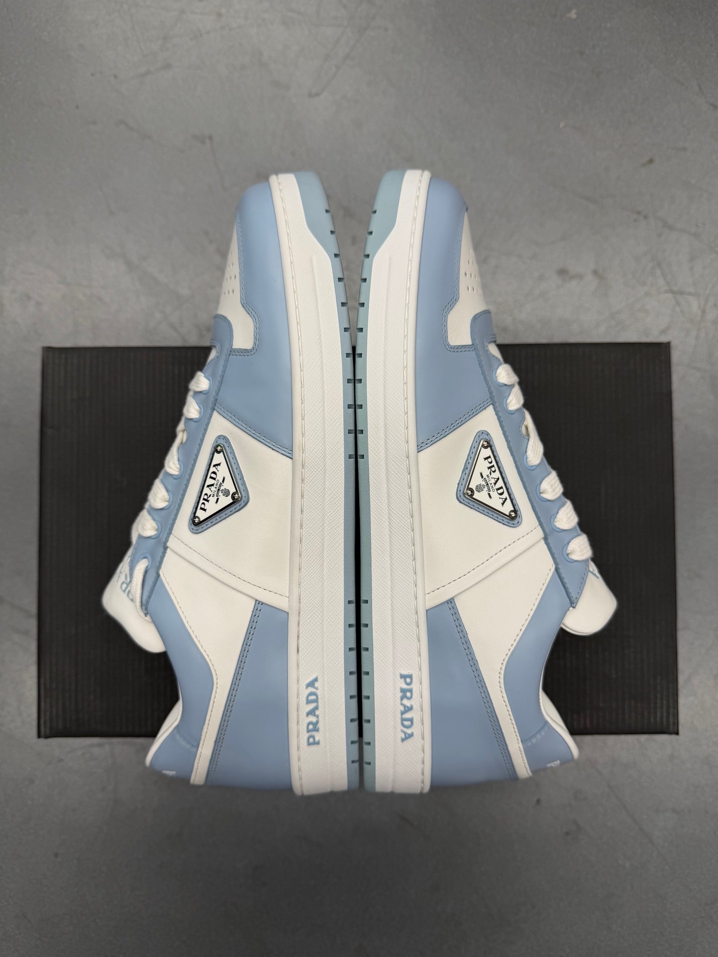 PRADA SIZE 9.5 DOWNTOWN LEATHER SNEAKER - LIGHT BLUE (W/BOX)