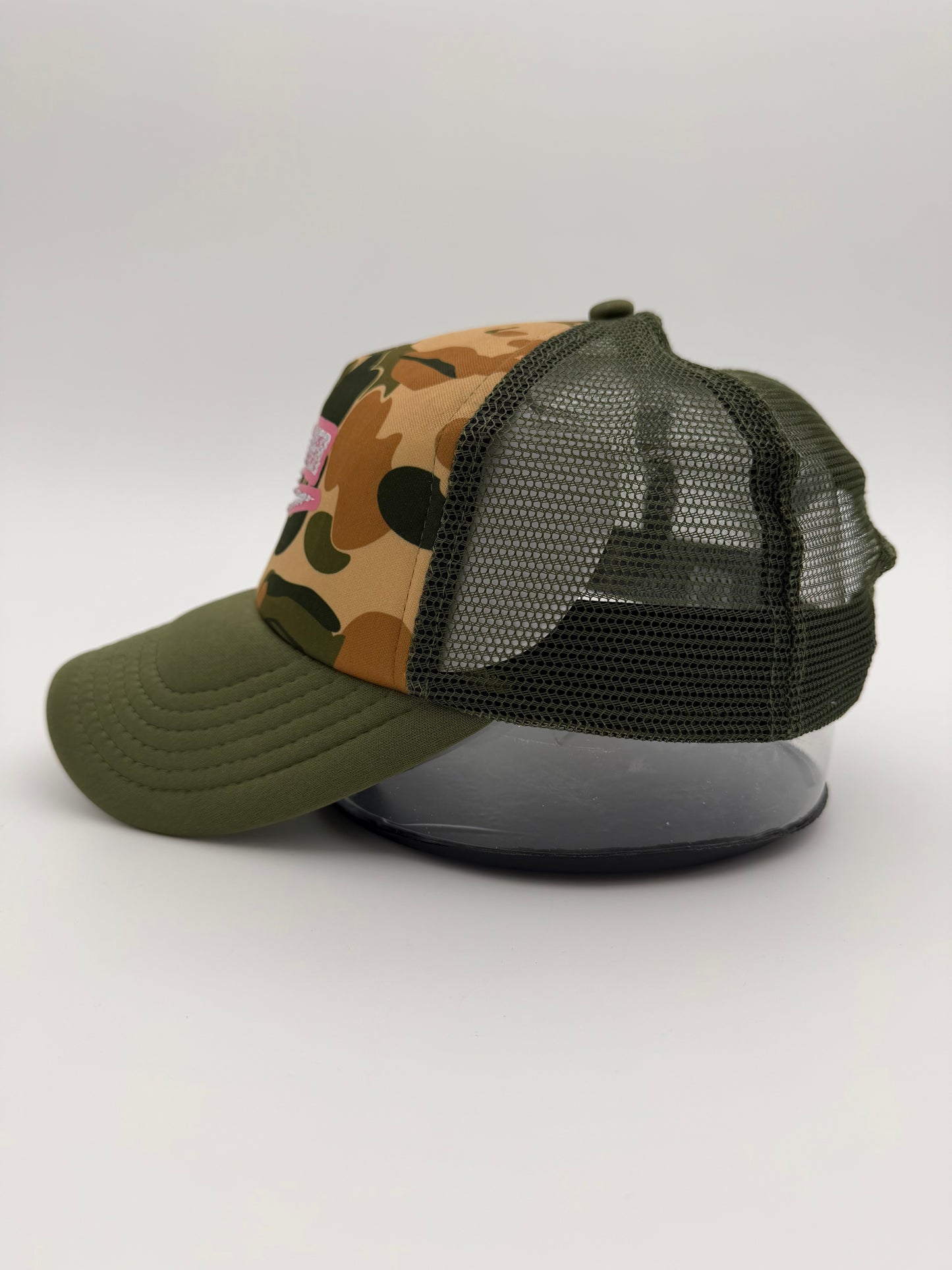 BAPE X KIDSUPER BAPE STA LOGO RHINESTONE TRUCKER - CAMO/PINK