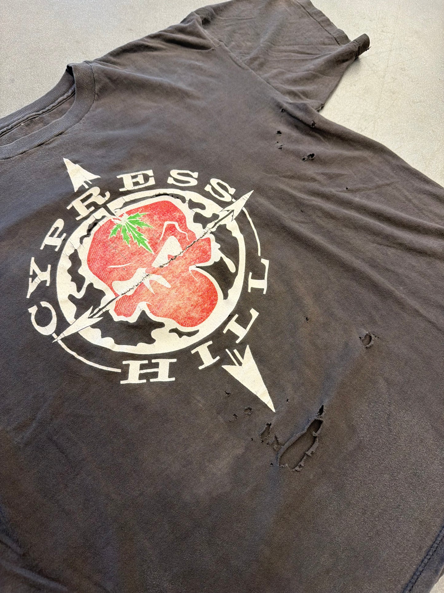 90'S CYPRESS HILL "THE PHUNCKY CYPRESS HILL SHIT" TEE (PULLED TAG)
