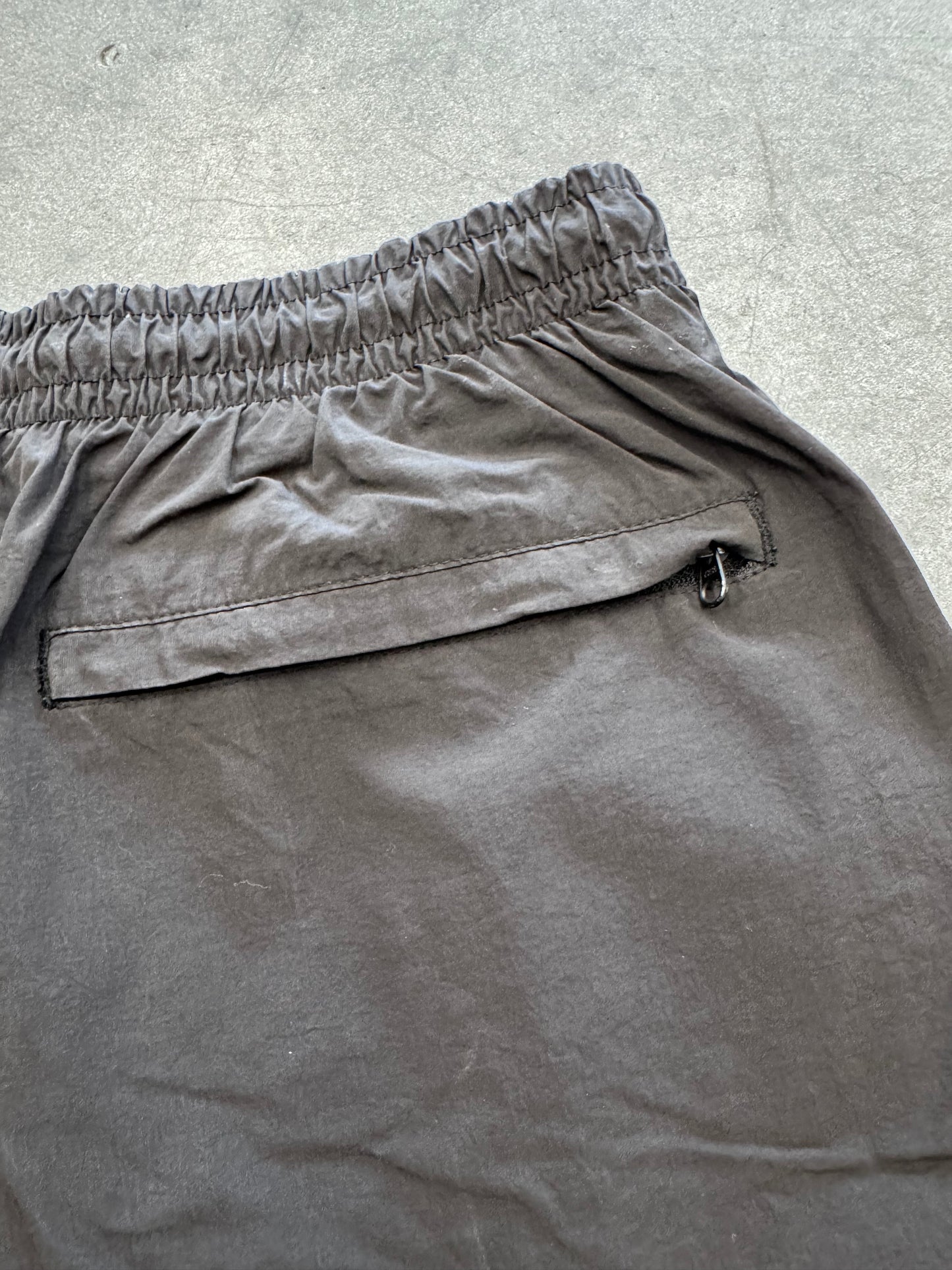 PALACE ESSENTIAL SWIM SHORTS - BLACK