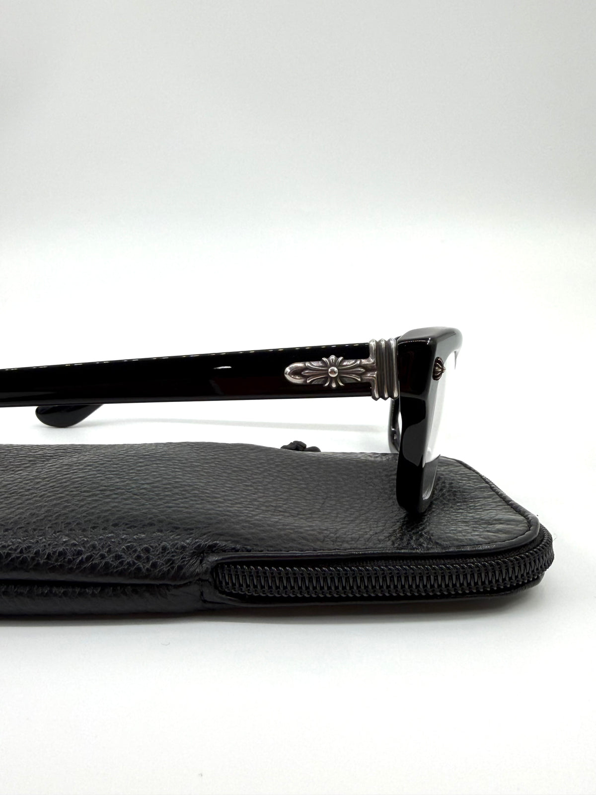 CHROME HEARTS TRITITSAGAIN GLASSES - BLACK/SILVER (WITH CASE)