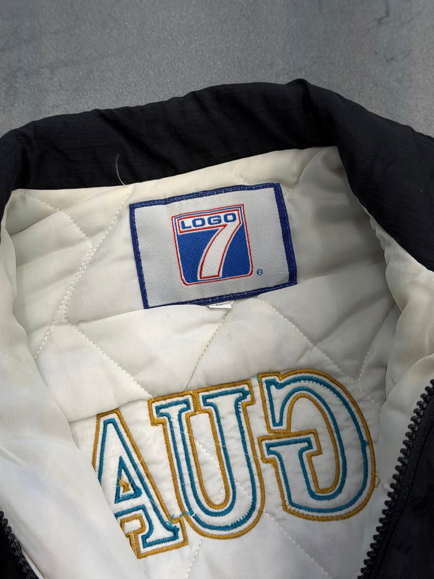 90'S JACKSONVILLE JAGUARS PUFFER JACKET (LOGO 7) (L)