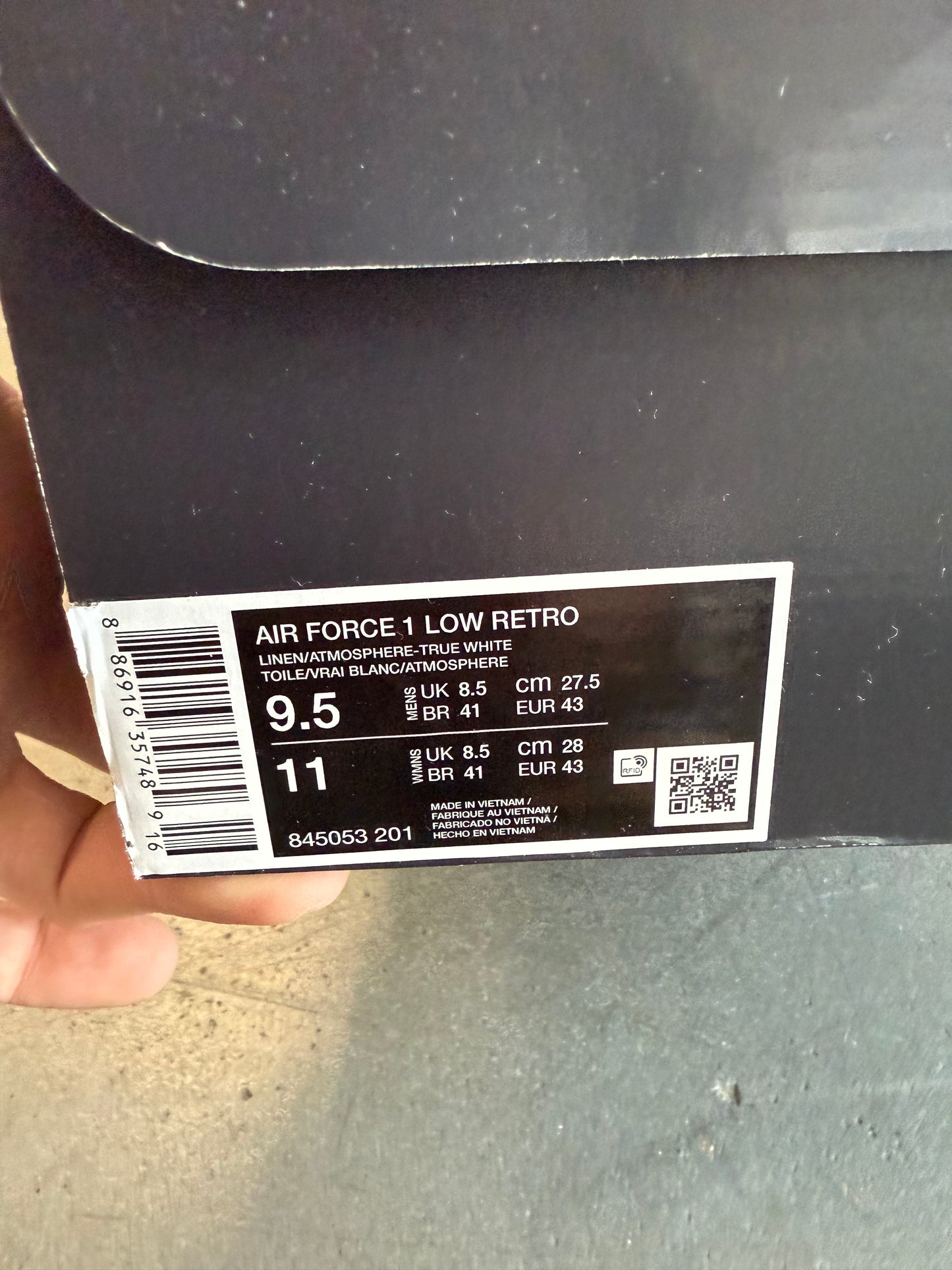 2024 SIZE 9.5 NIKE AIR FORCE 1 LOW LINEN (NEW WITH BOX)