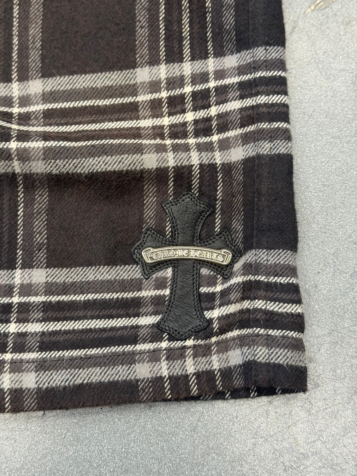 CHROME HEARTS AFTER SCHOOL CROSS PATCH FLANNEL SHORTS