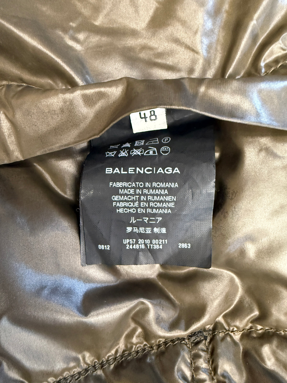 FW10 BALENCIAGA TWO-TONE TECHNICAL NYLON DOWN/PUFFER JACKET BY NICOLAS GHESQUIÈRE