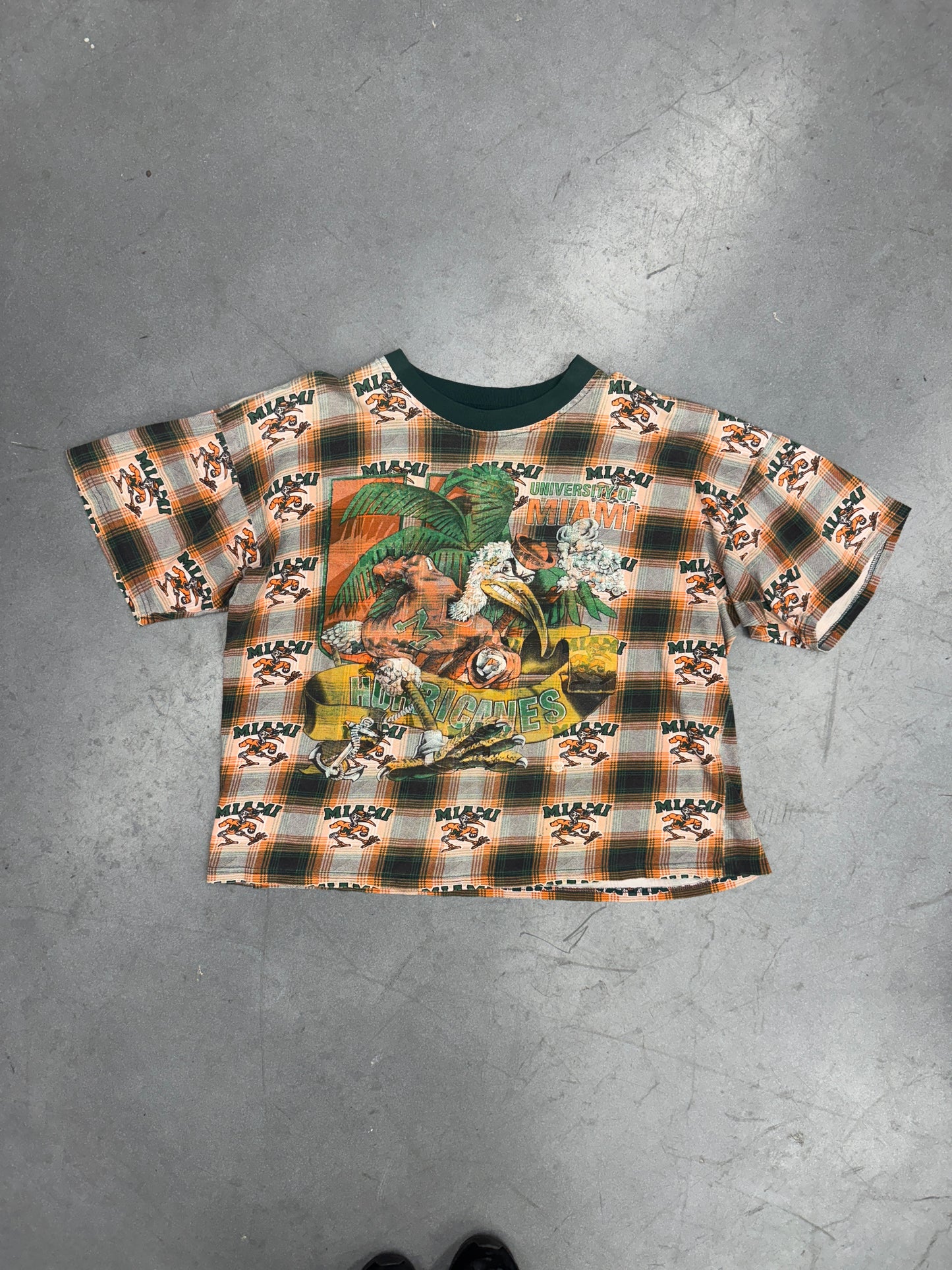 90'S UNIVERSITY OF MIAMI PLAID AOP TEE (WHITE TAG)