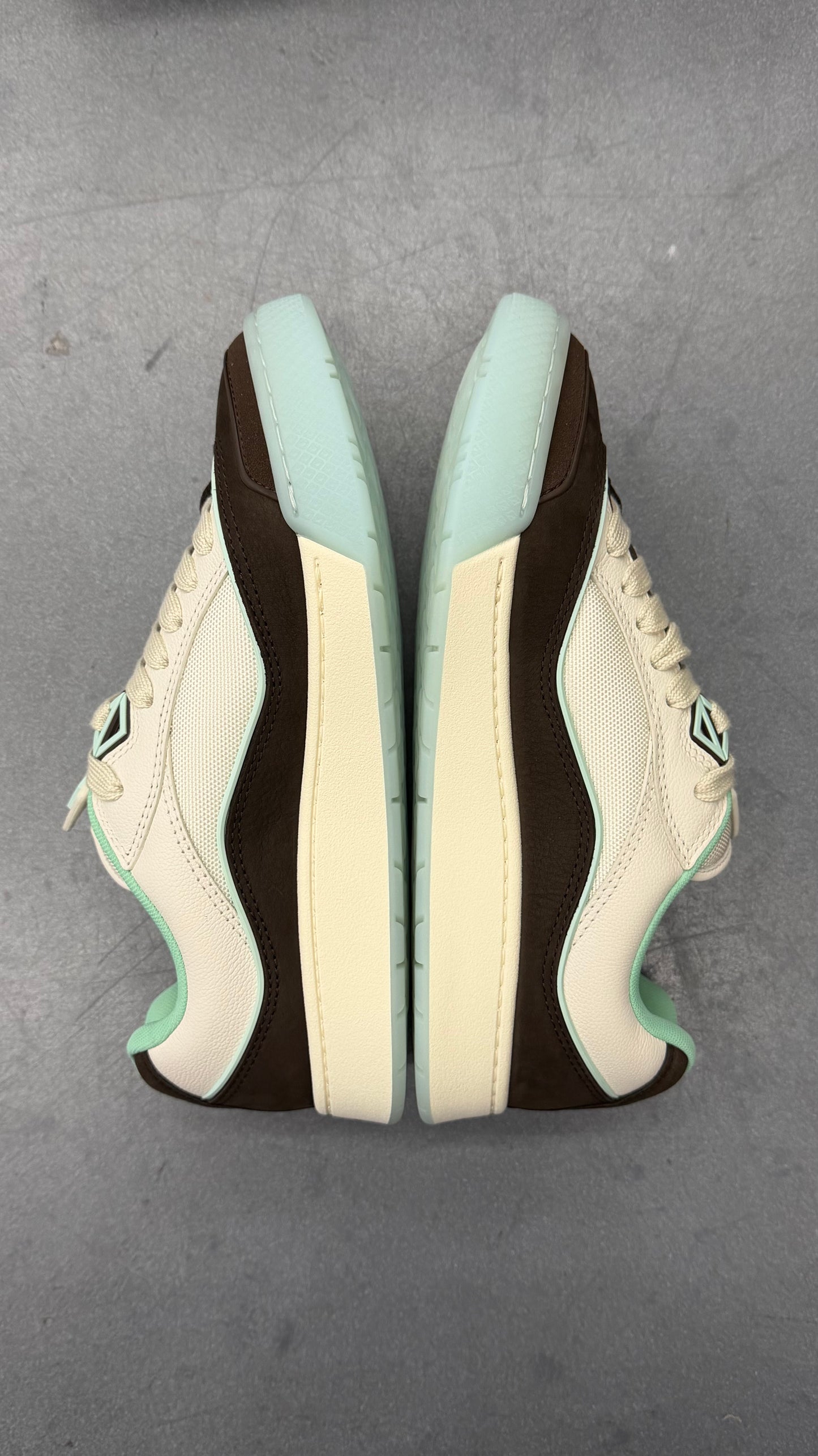 2022 DIOR B713 CACTUS JACK - CREAM MOCHA