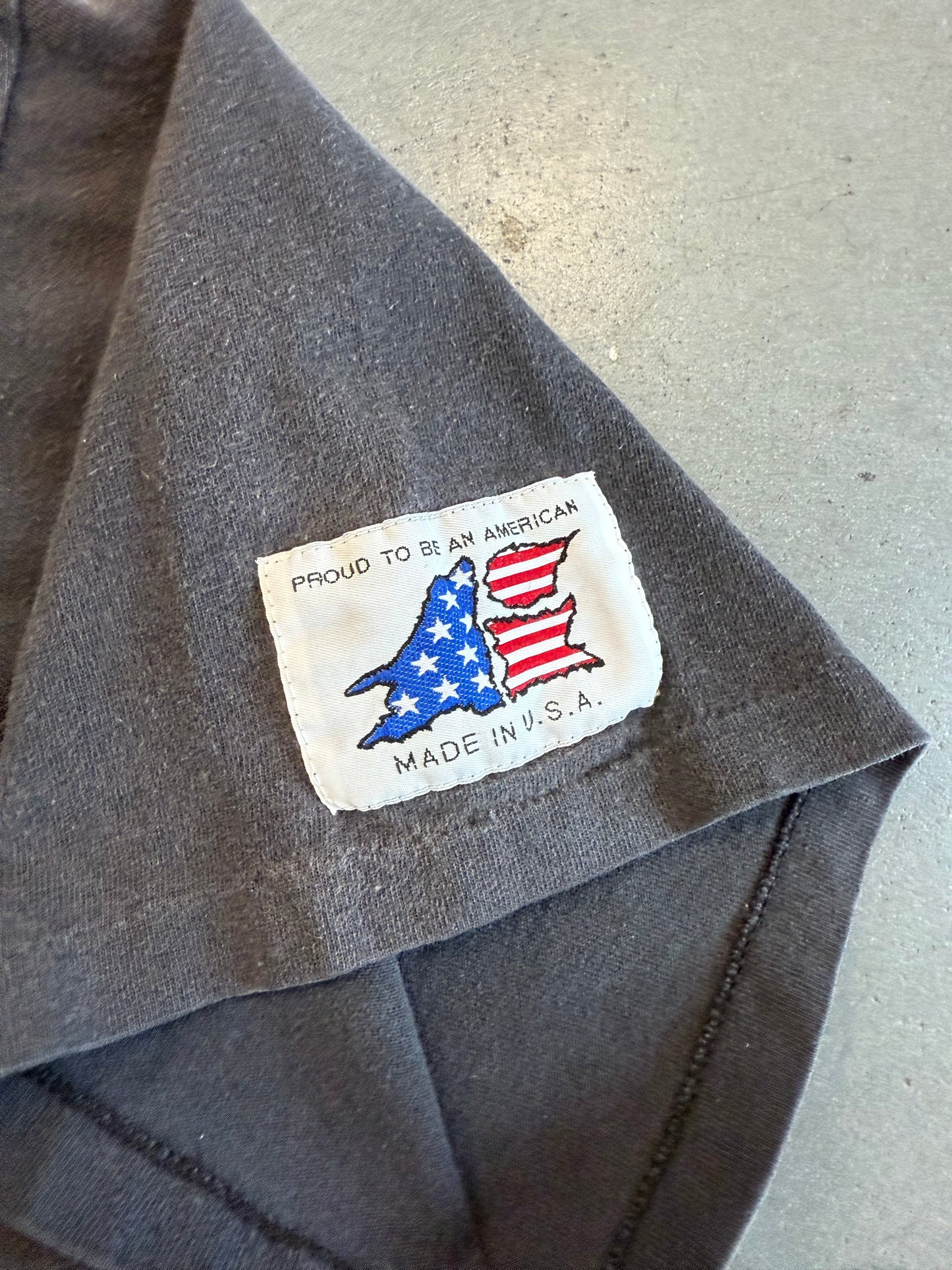 1994 MIAMI HURRICANES SEBASTIAN BASKETBALL BREAKTHROUGH SHATTERED TEE (ACTIVE IMAGE TAG)