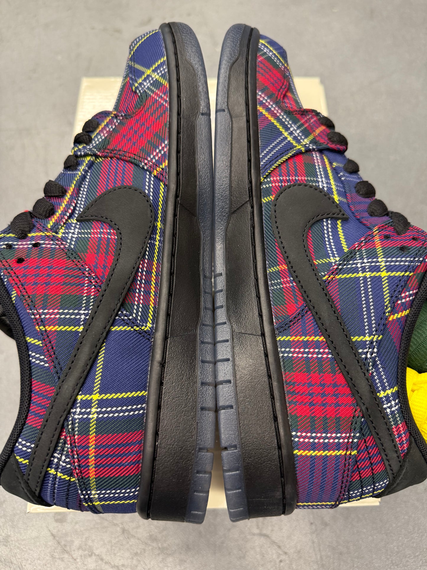 2025 SIZE 9 NIKE SB DUNK LOW NARDWUAR