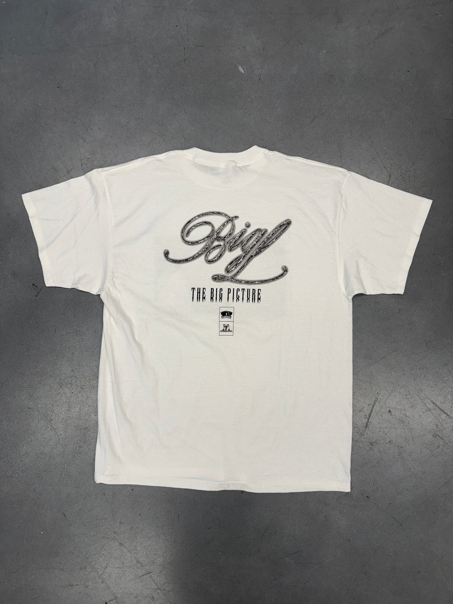 1998 BIG L AT D&D STUDIOS PHOTO BY RICKY POWELL TEE (DELTA TAG)
