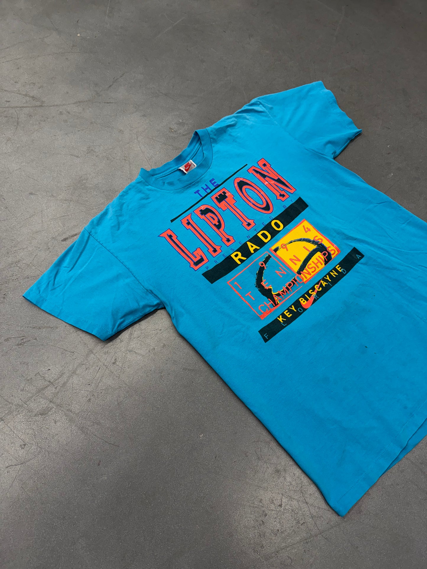 1994 THE LIPTON PRESENTED BY RADO TENNIS CHAMPIONSHIPS TEE (WHITE GREY NIKE TAG)