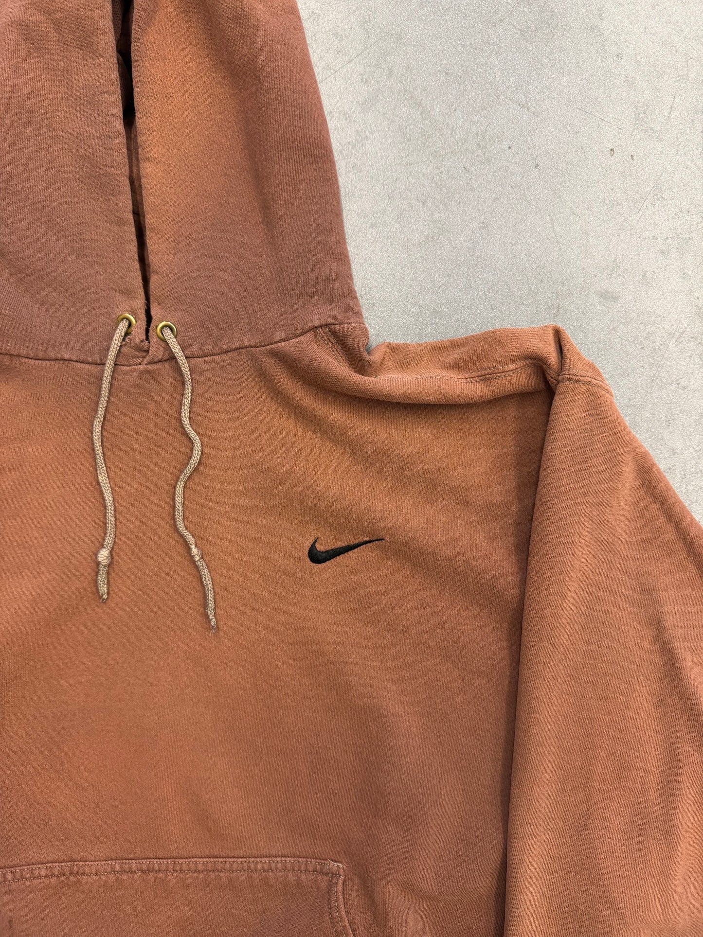 90S NIKE SIDE SWOOSH PULLOVER HOODIE - BROWN (NIKE RED SWOOSH TAG)