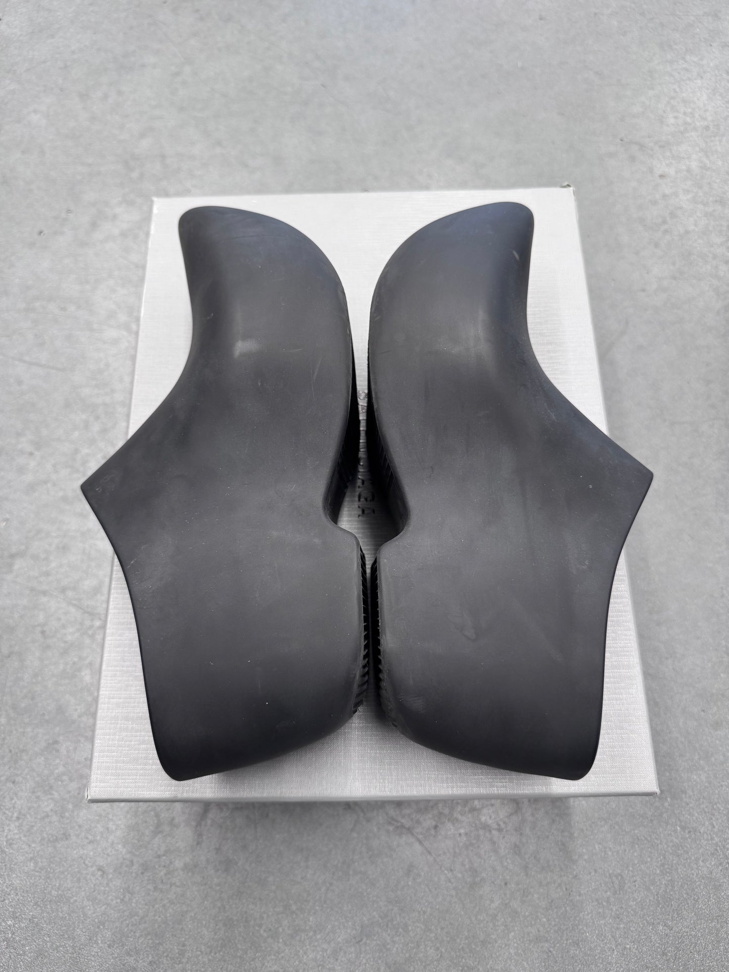 SIZE 43 BALENCIAGA TECHNO CLOG - MATTE BLACK (PRE-OWNED WITH BOX)
