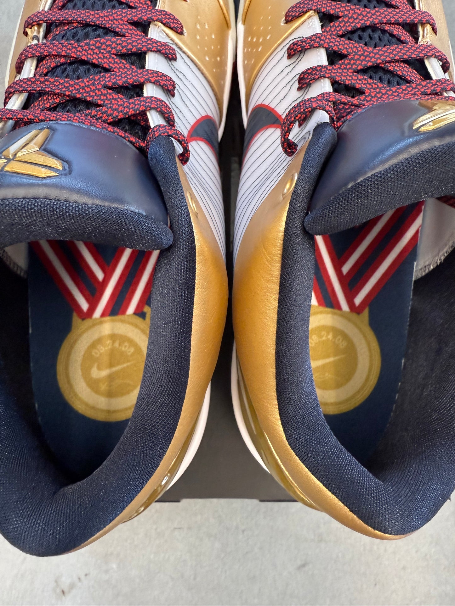 2024 SIZE 11.5 NIKE KOBE 4 PROTO GOLD METAL