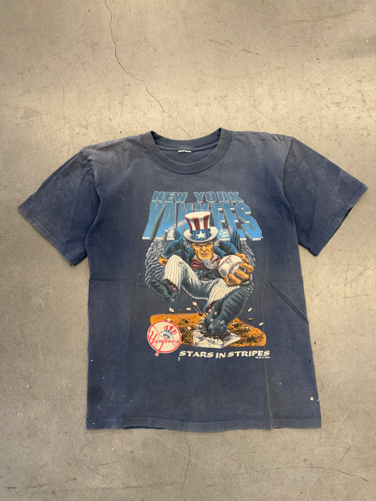 1993 NEW YORK YANKEES STARS IN STRIPES UNCLE SAM PITCHING TEE (CUT TAG)