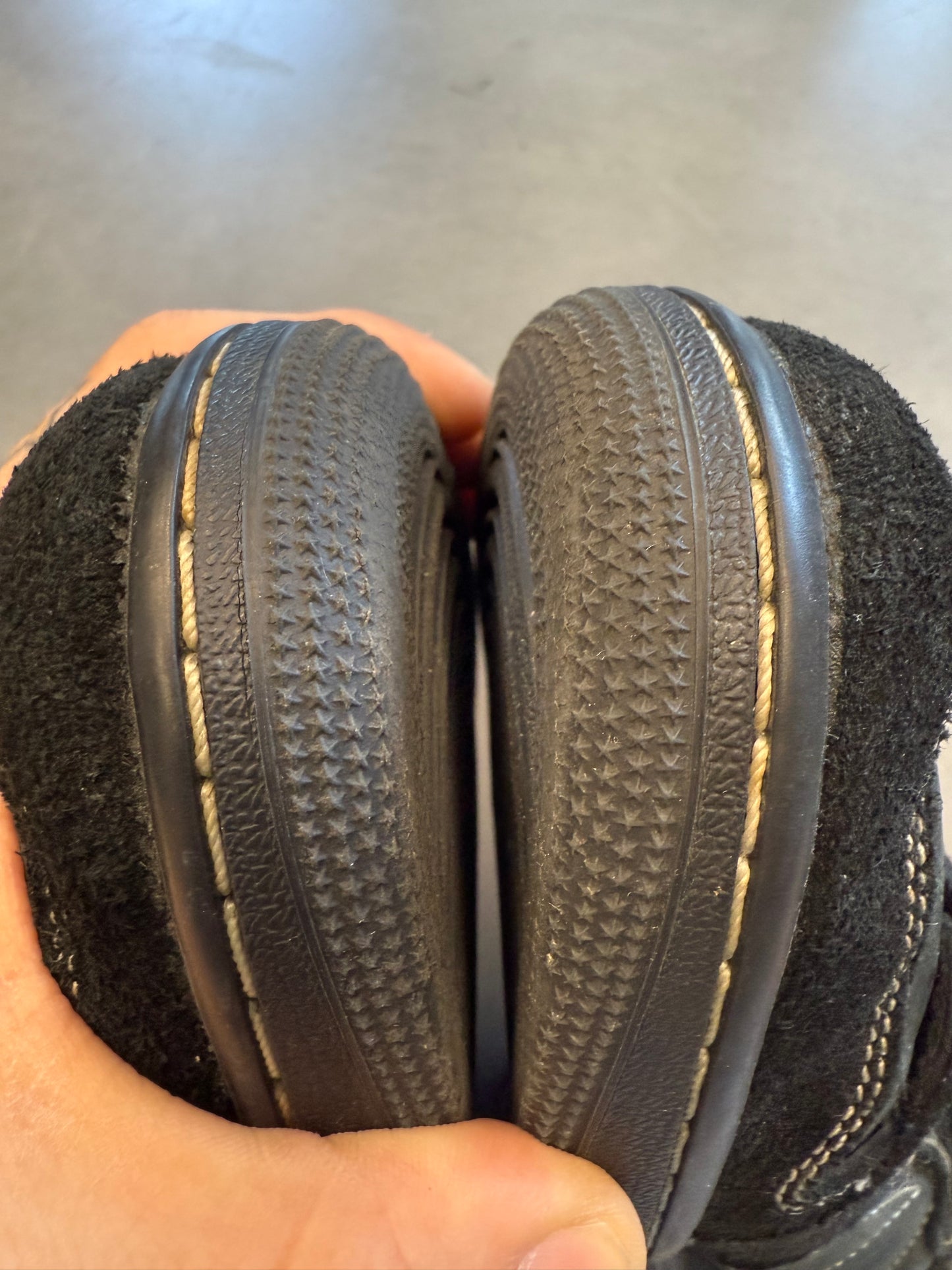 2022 SIZE 9.5 TRAVIS SCOTT X AIR JORDAN 1 RETRO LOW OG SP 'BLACK PHANTOM" (PRE-OWNED WITH BOX)