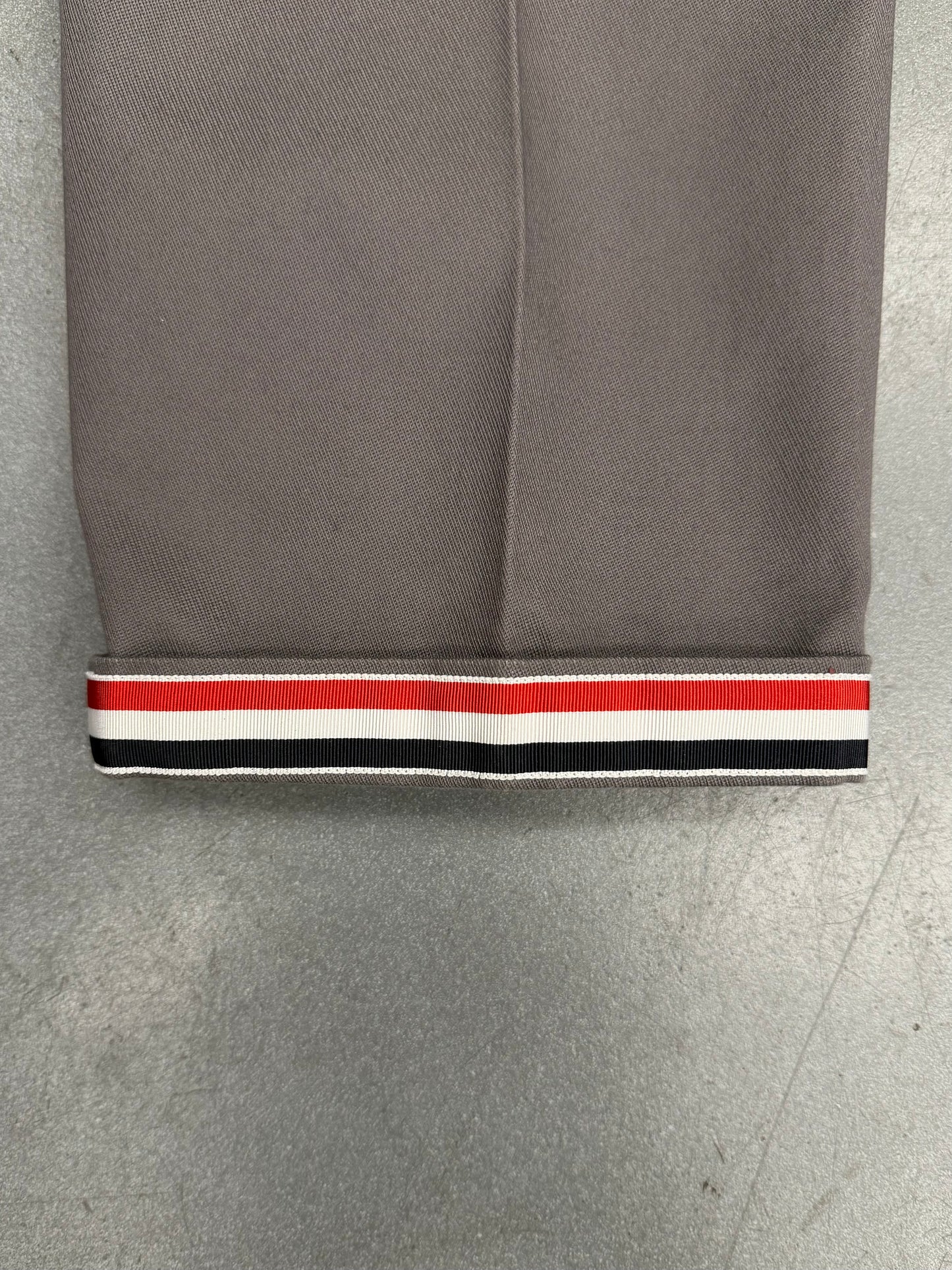 THOM BROWNE NEW YORK TAPERED PANTS SIZE 2 - GREY