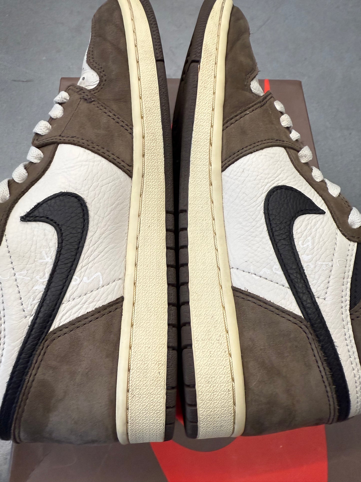 2019 SIZE 8 JORDAN 1 RETRO HIGH OG SP TRAVIS SCOTT MOCHA