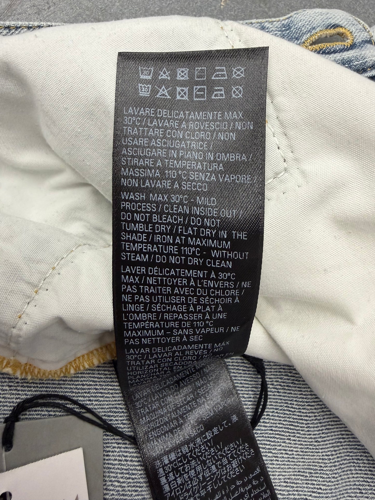 BALENCIAGA WIDE LEG BAGGY DRAWSTRING JEANS - LIGHT WASH