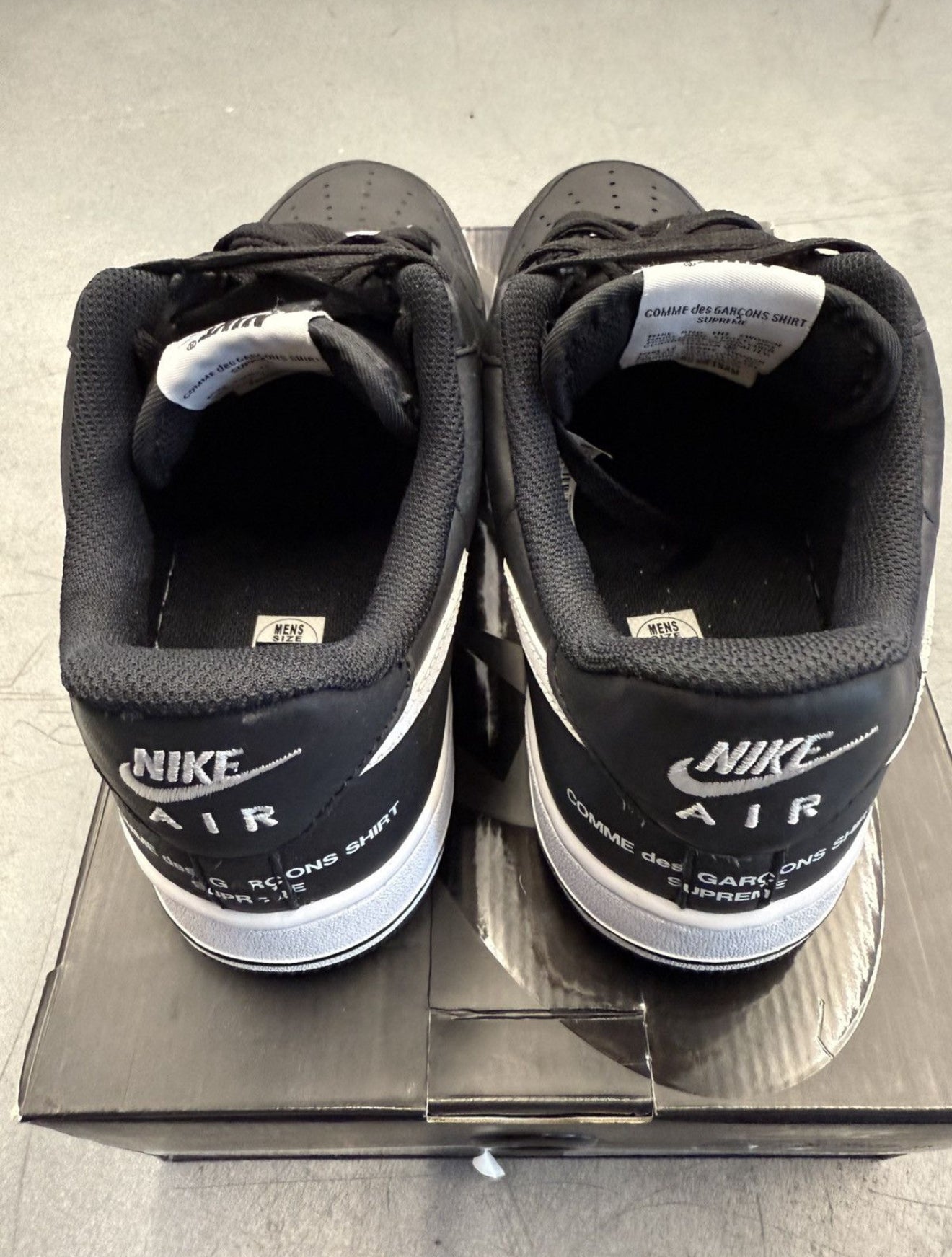 2018 SIZE 9 SUPREME CDG NIKE AIR FORCE 1 COMMES DES GARCONS (PRE-OWNED WITH BOX)