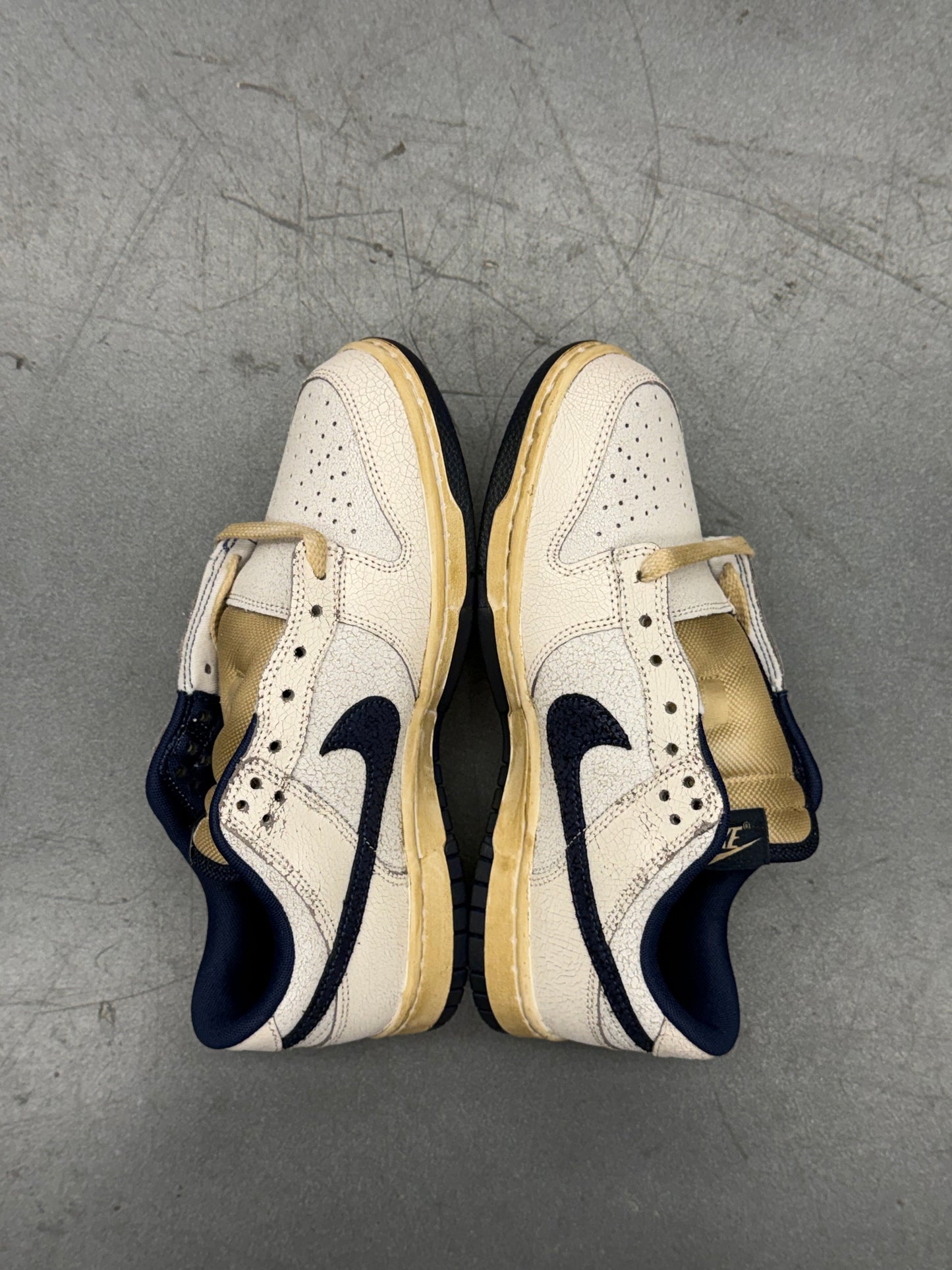 2025 NIKE DUNK LOW STRANGER THINGS - PHANTOM (W/BOX)