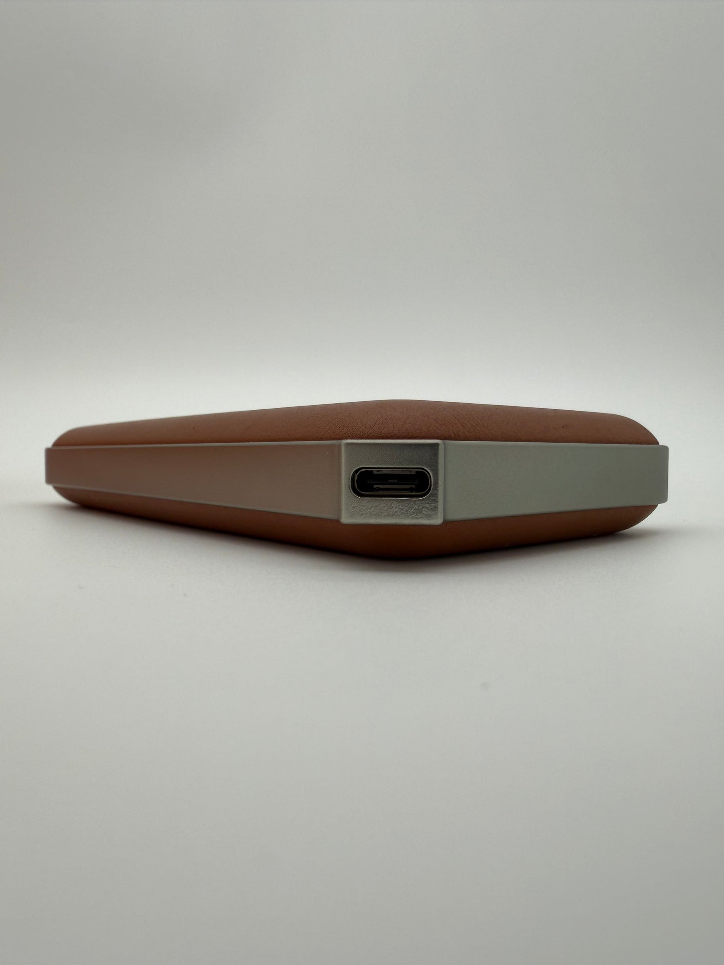HERMES VOLT'H MAXI POWER BANK (W/ BOX)