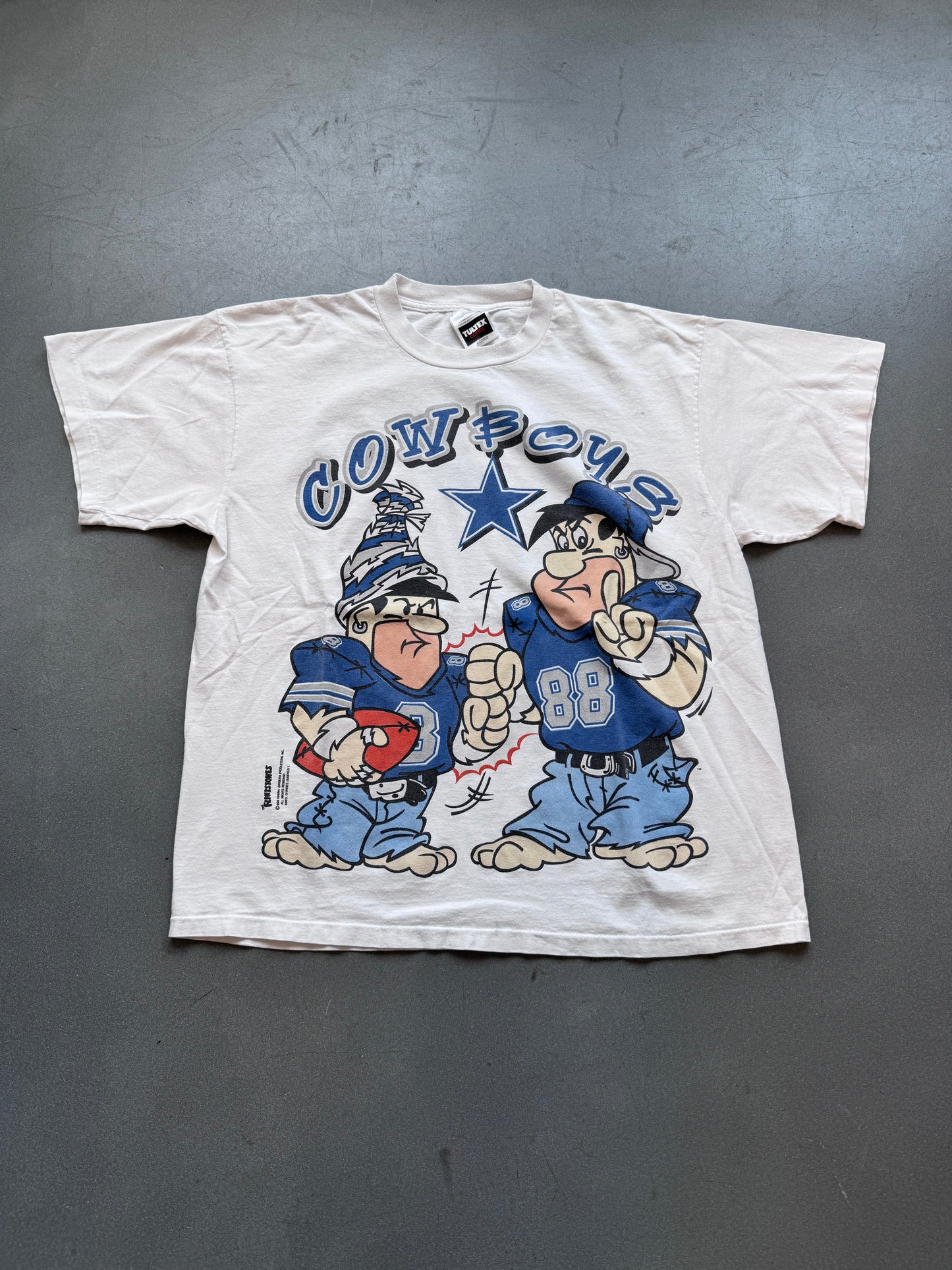 1993 THE FLINSTONES DALLAS COWBOYS FRONT AND BACK TEE (TULTEX TAG)