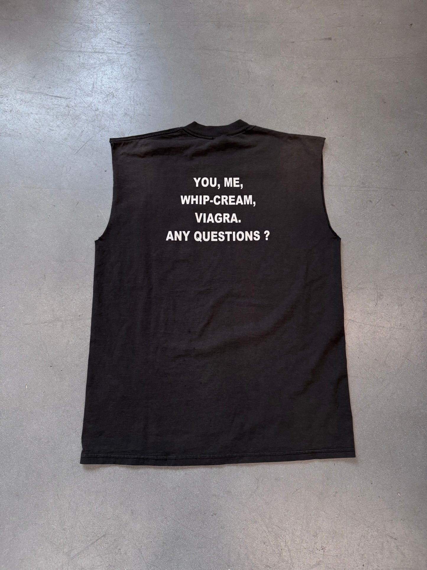 90'S SLUTS R US CUT-OFF POCKET TEE (PULLED TAG)