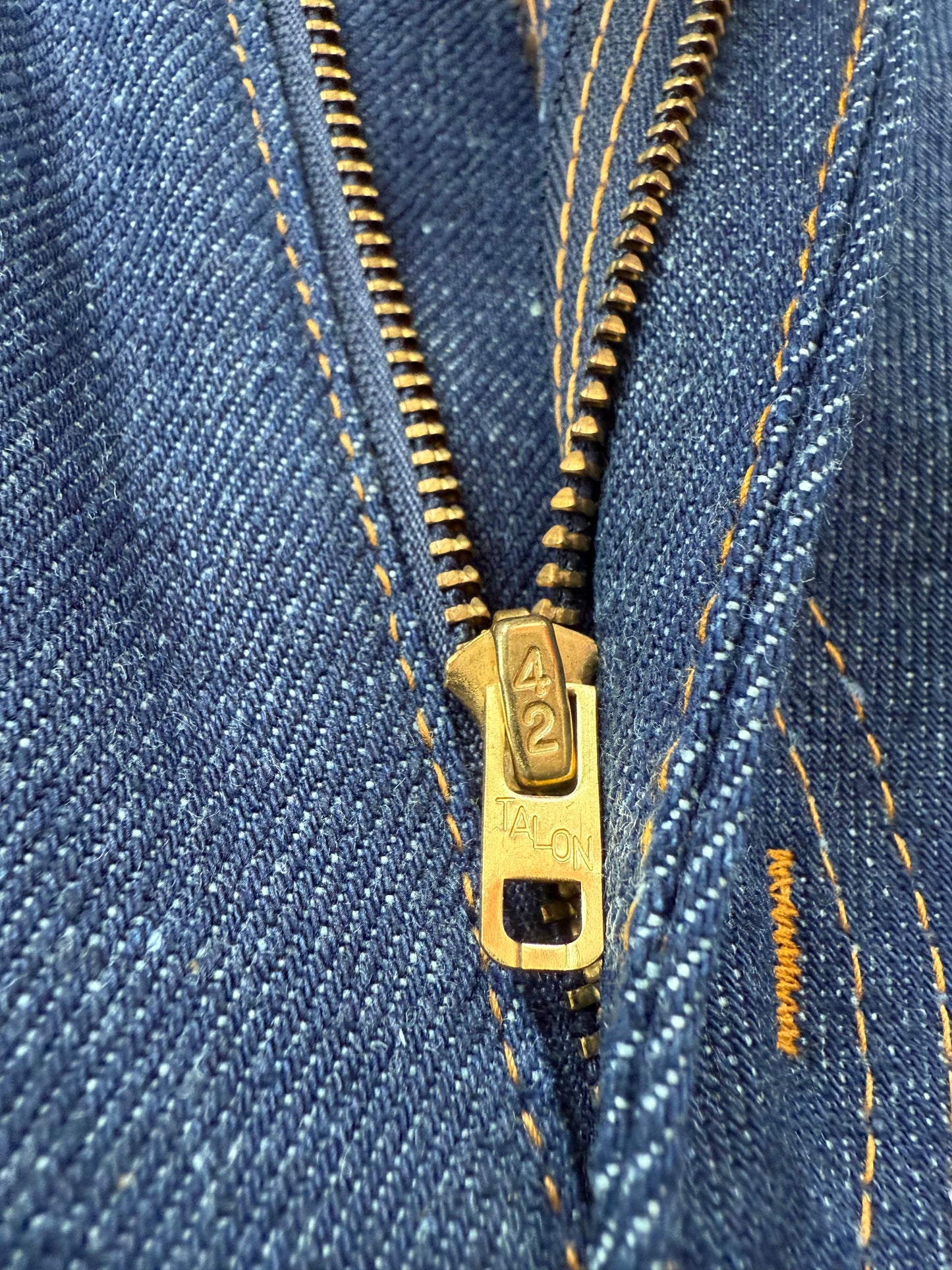 1978 LEVI'S NEW OLD STOCK 505-0217 DENIM JEANS (NWT) (SIZE 32X33)