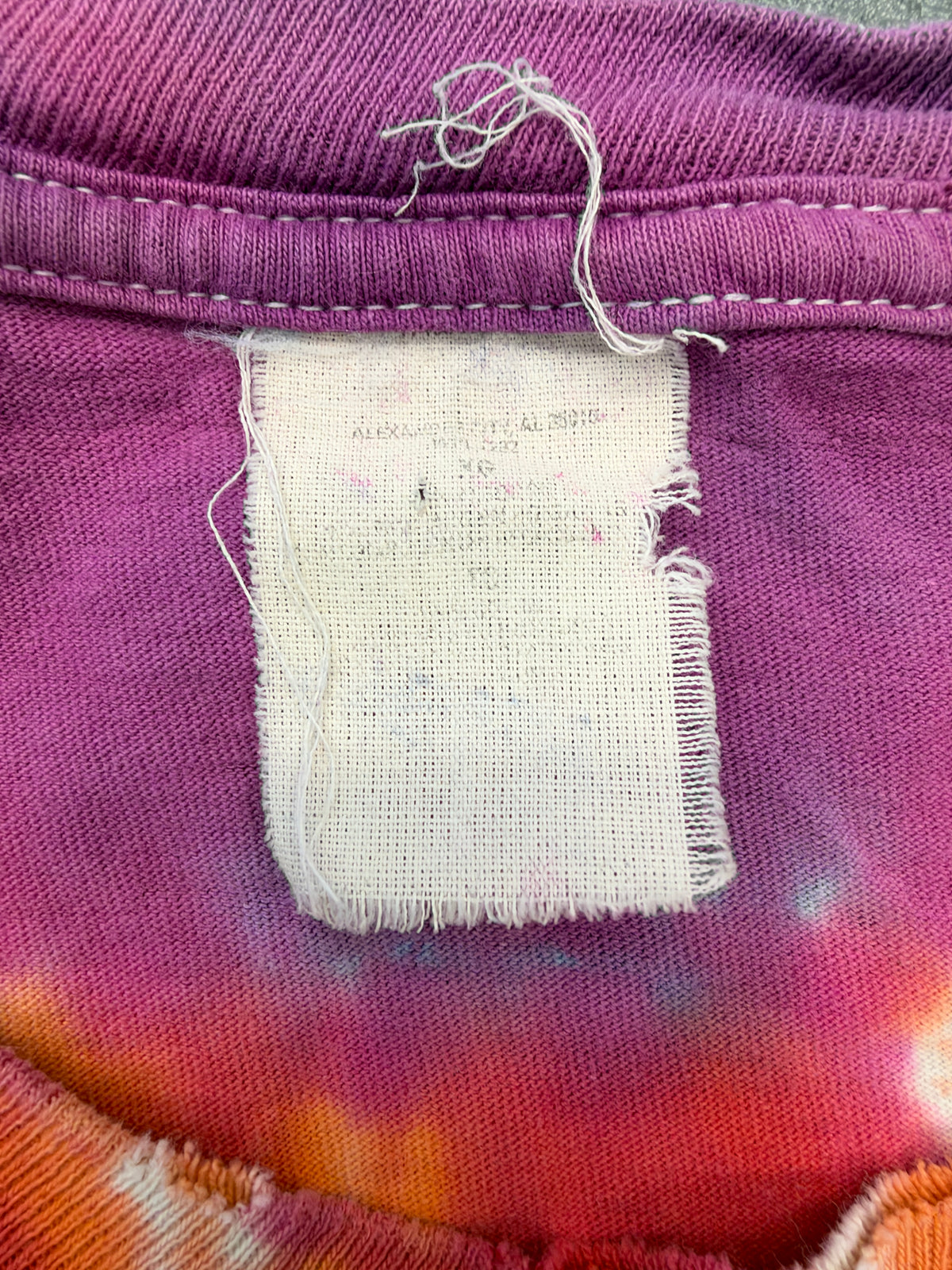 1998 GRATEFUL DEAD BEARS BEACH SURFING TIE-DYE TEE (FADED TAG)