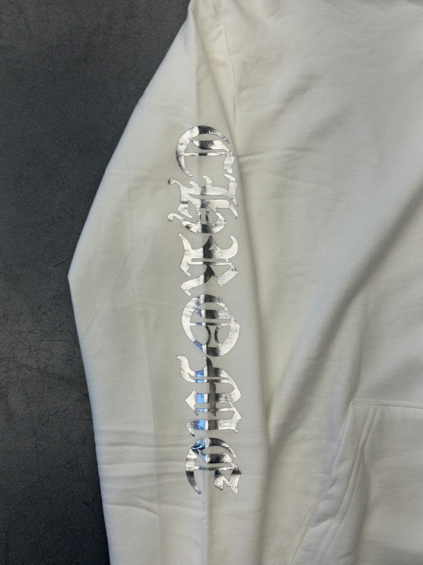 CHROME HEARTS ONLINE EXCLUSIVE PULLOVER HOODIE - WHITE/SILVER FOIL