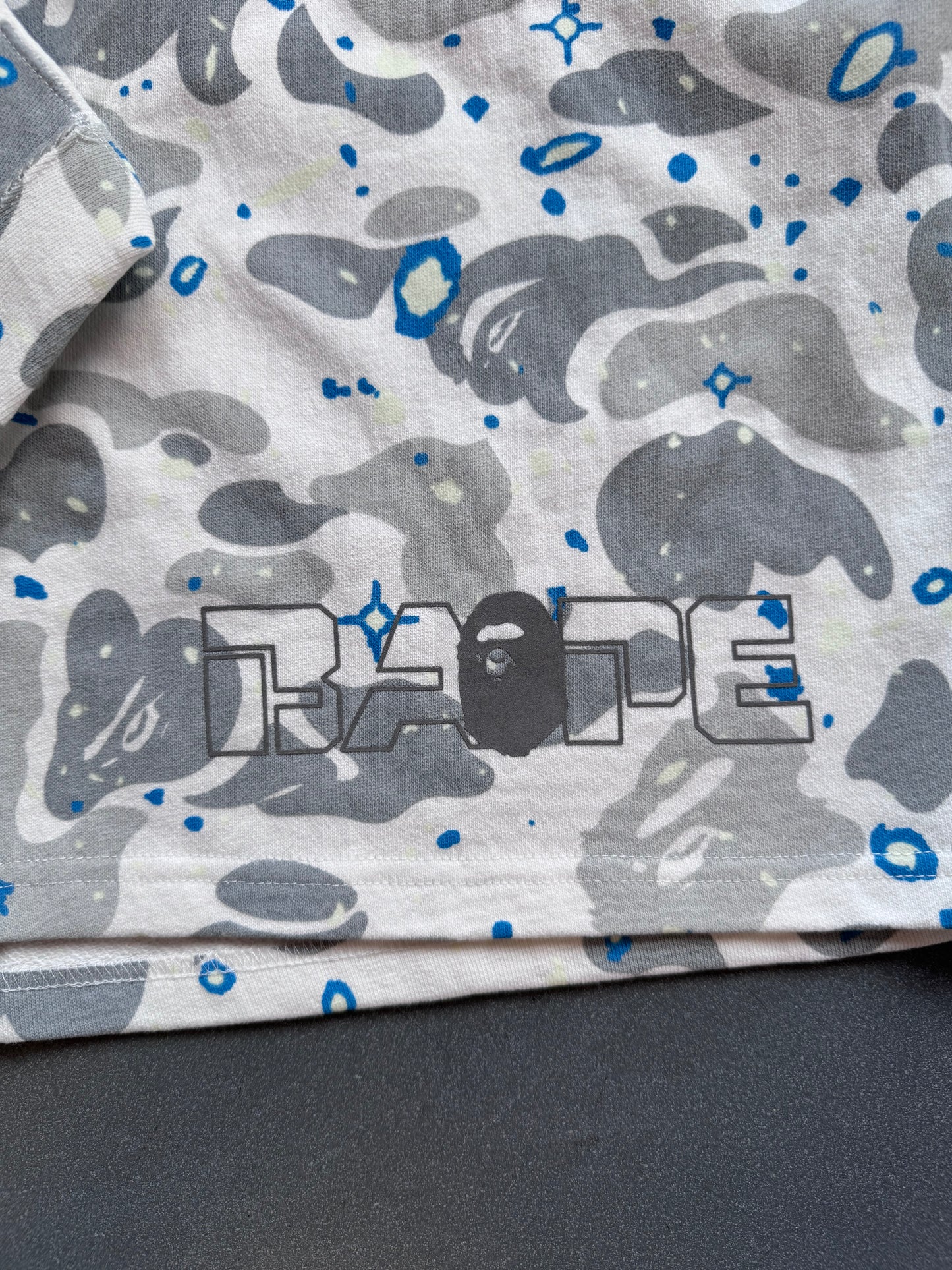 SS20 A BATHING APE BAPE SPACE CAMO WIDE SWEATSHORT - WHITE (XL) (NWT)