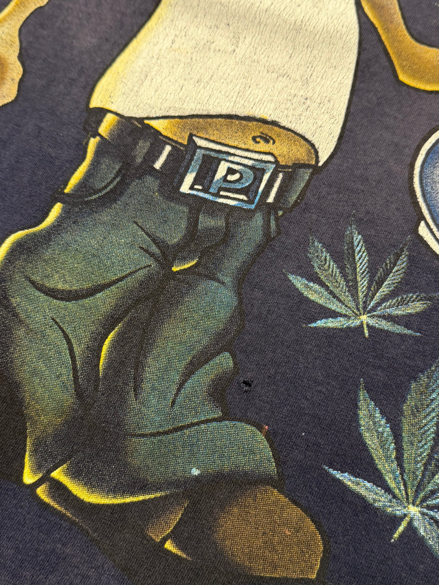 Y2K CHRONIC STONER BONG WEED TEE (PULLED TAG)