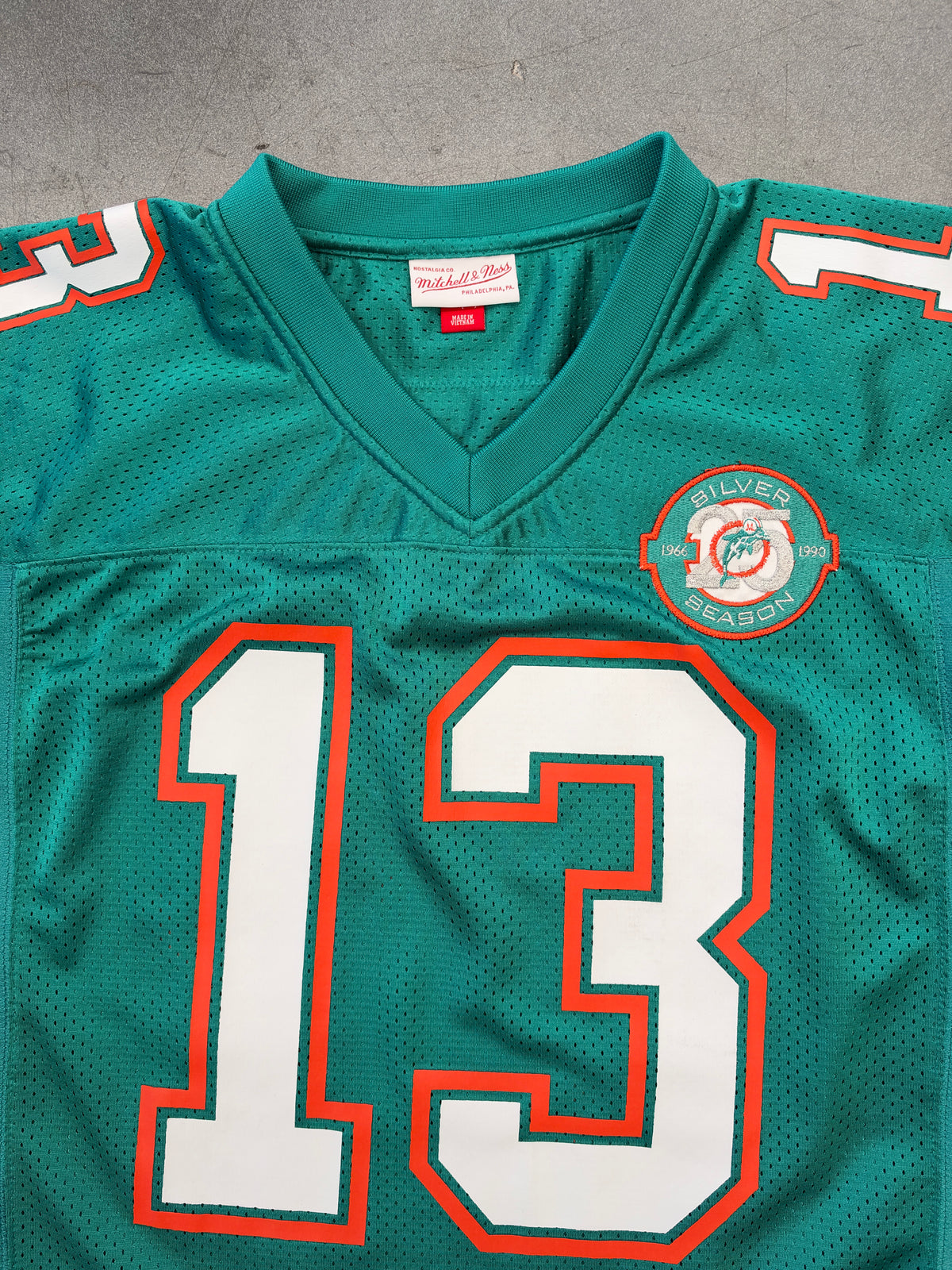 MITCHELL & NESS MIAMI DOLPHINS NFL DAN MARINO 1990 RETRO SILVER SEASON FOOTBALL JERSEY