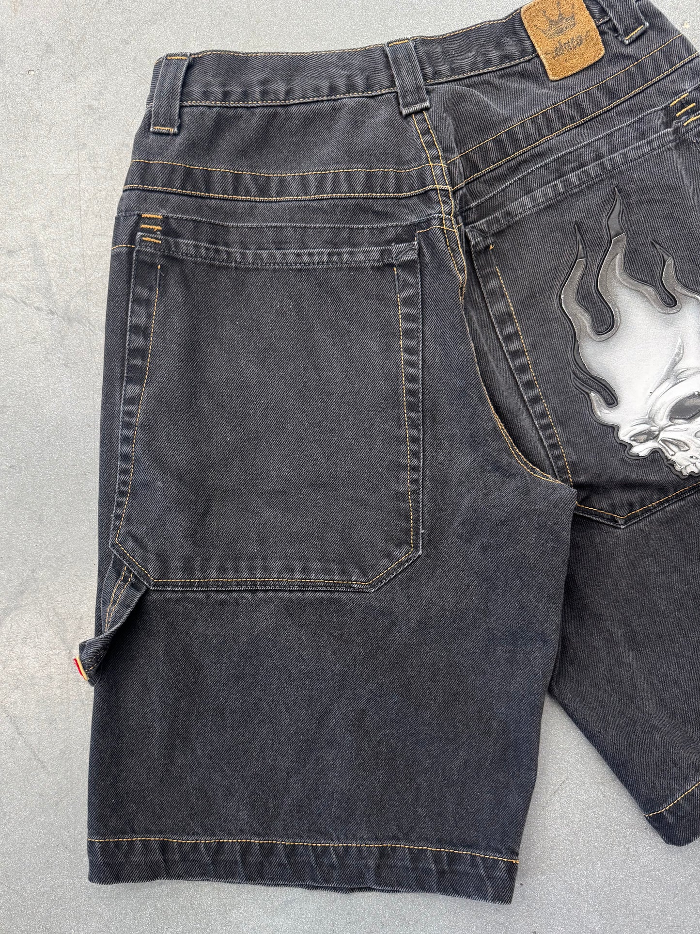 Y2K JNCO FLAMING SKULL DENIM SHORTS