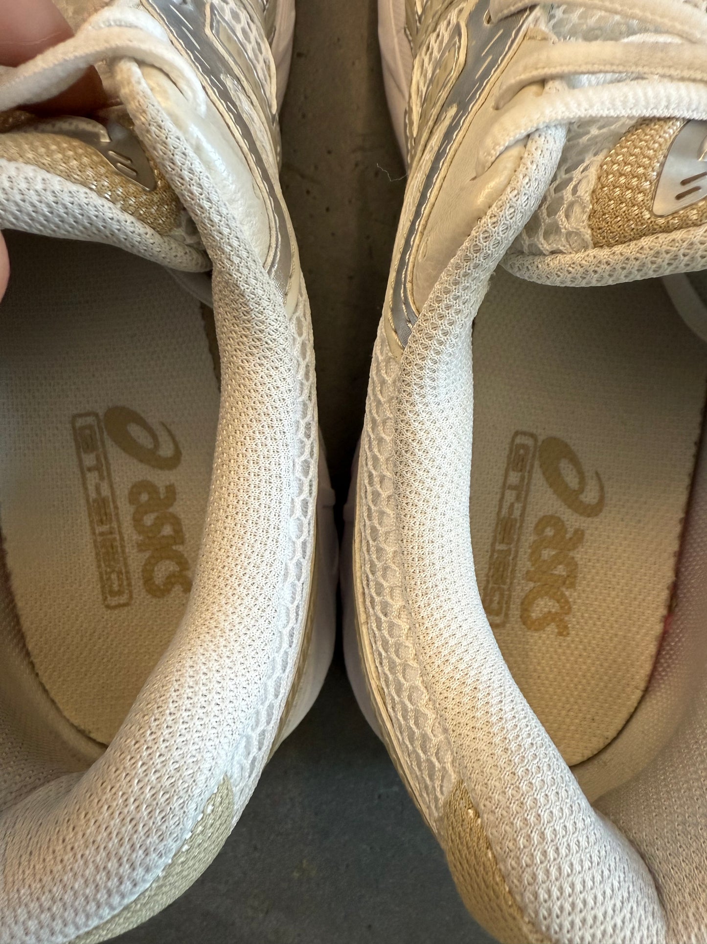 SIZE 10 ASICS GT-2160 WHITE PUTTY (PRE-OWNED, NO BOX)