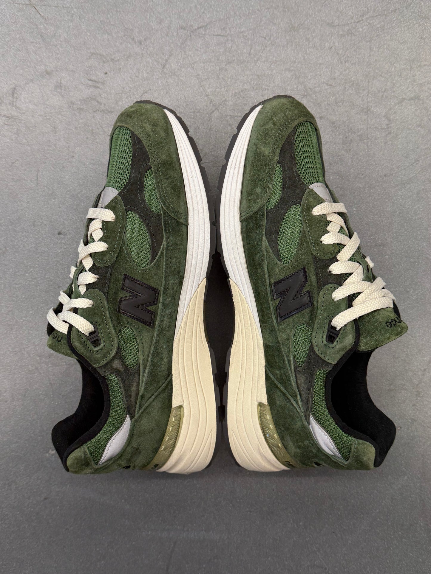 2020 SIZE 8 NEW BALANCE 992 JJJJOUND GREEN (W/O BOX)