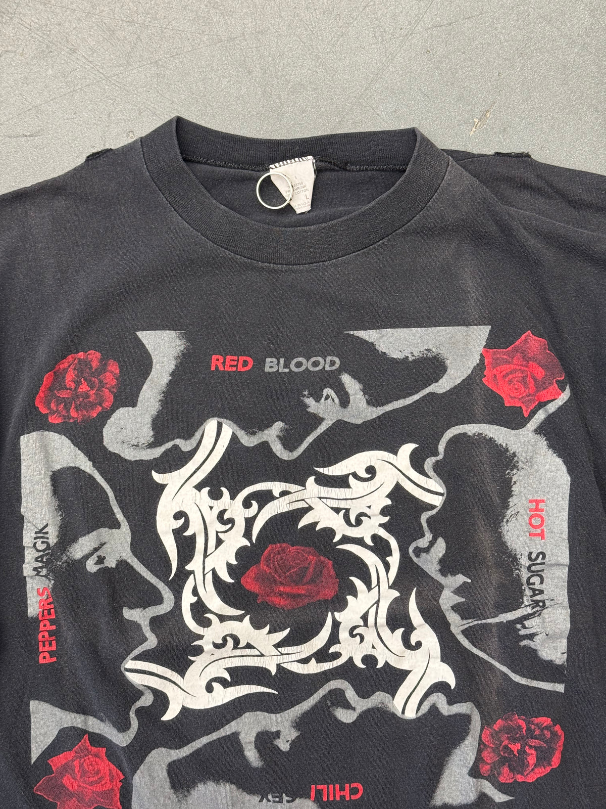 1991 RED HOT CHILLI PEPPERS BLOOD SUGAR SEX MAGIK ALBUM COVER  TEE (100% COTTON MADE IN USA TAG)