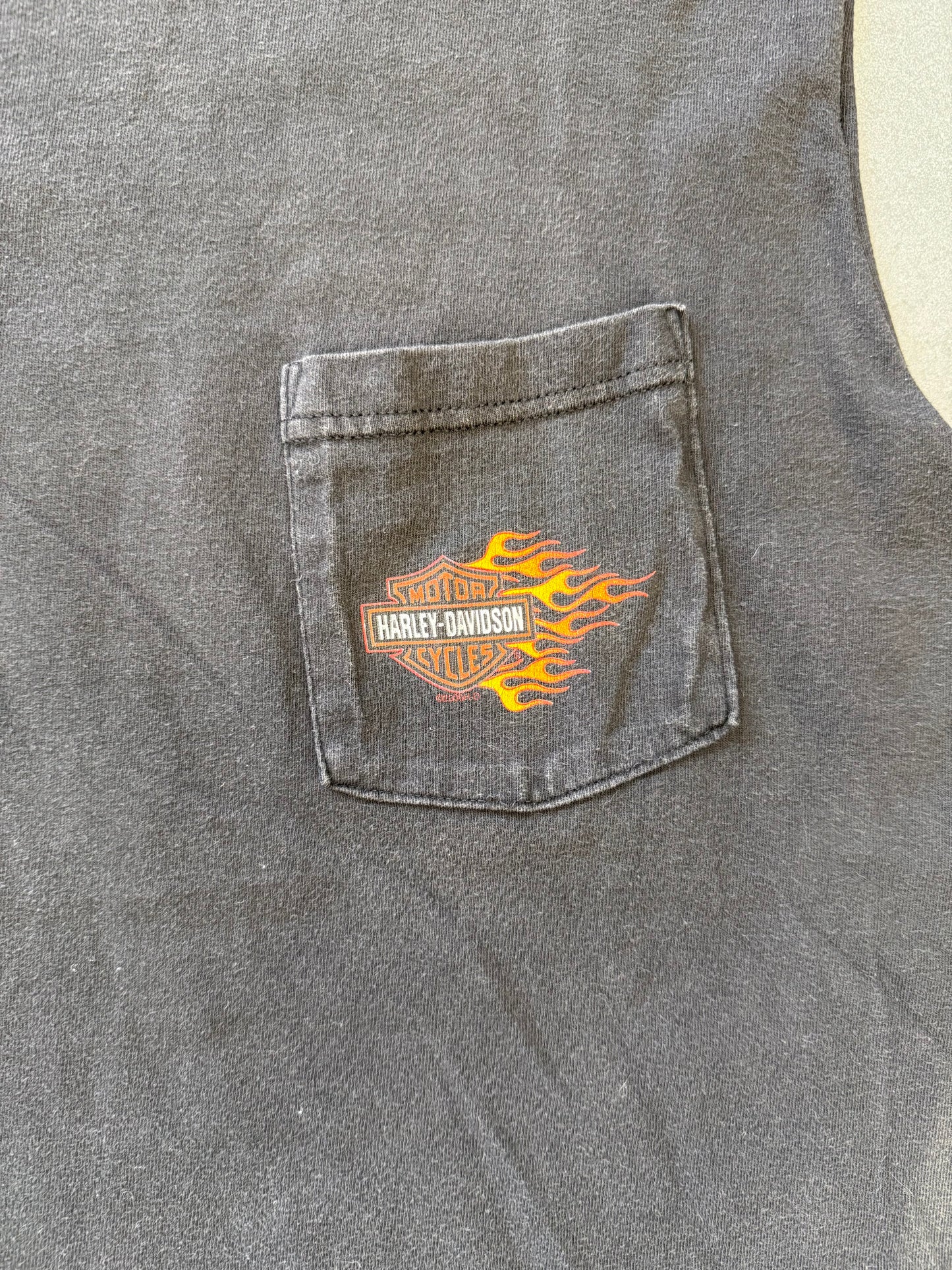 2000 HARLEY-DAVIDSON OF FT. MYERS CUT-OFF FLAME POCKET TEE (HARLEY-DAVIDSON TAG)