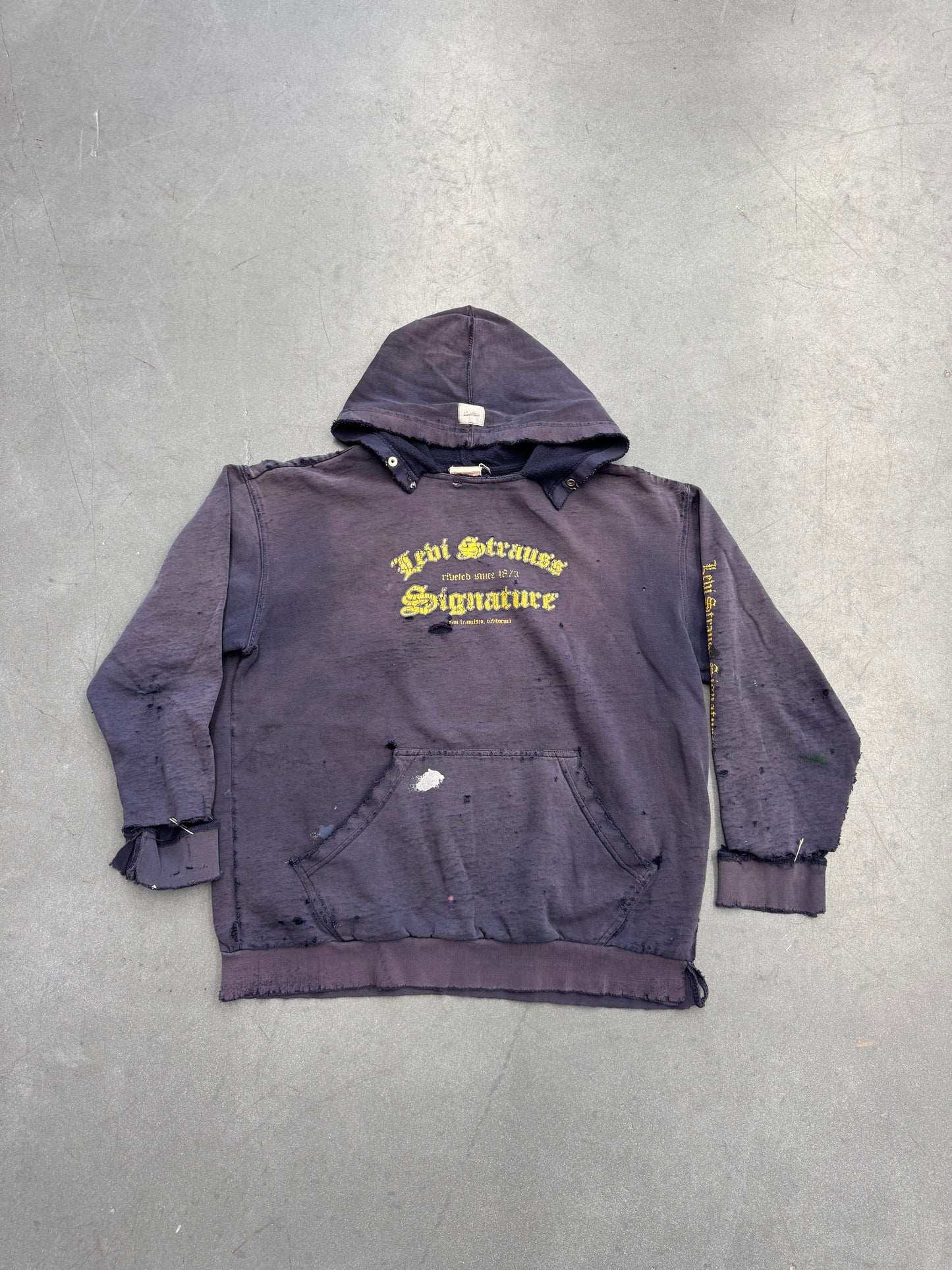 Y2K LEVI STRAUSS SIGNATURE DISTRESSED PULLOVER HOODIE
