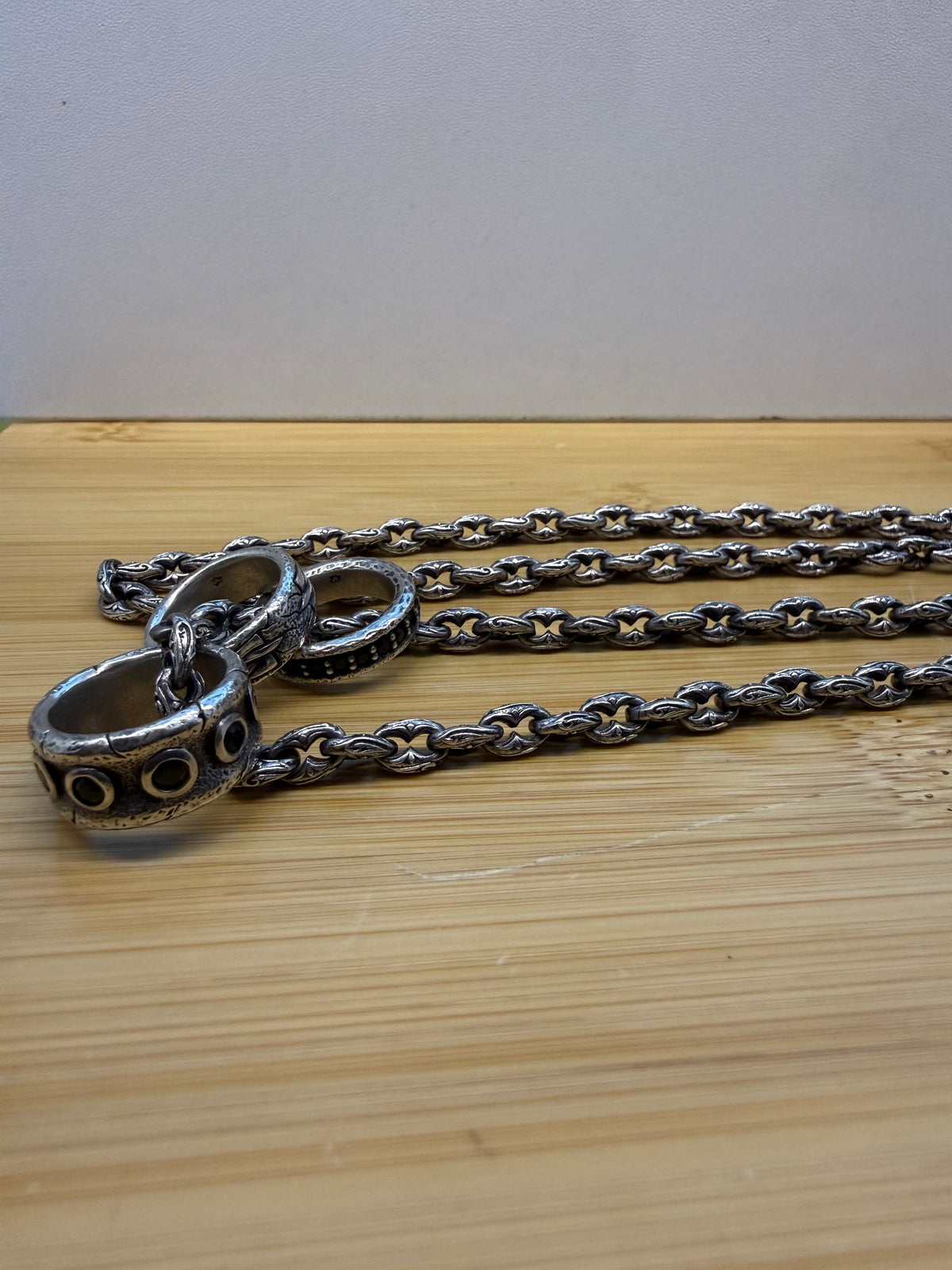 FANCY MARINER LINK SILVER NECKLACE WITH BLACK DIAMOND RINGS - 30"
