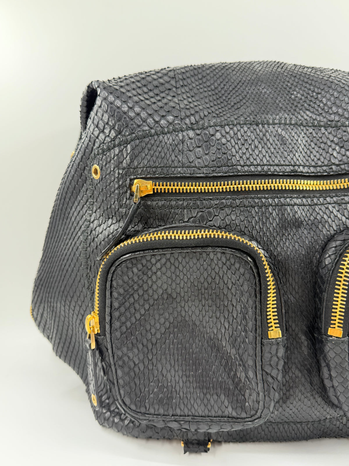 SS09 GUCCI DARWIN LARGE CONVERTIBLE BACKPACK CARRYALL - BLACK GENUINE PYTHON