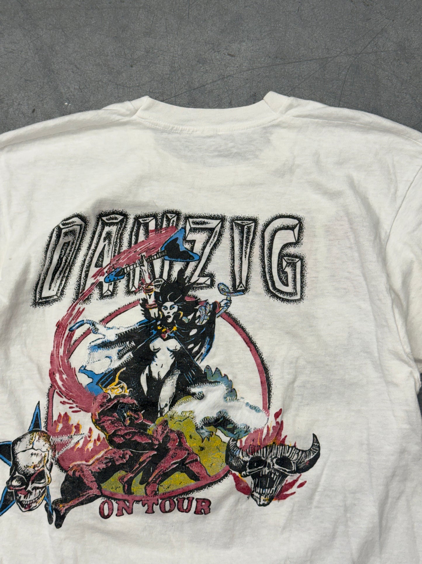 90S BOOTLEG DANZIG IN CONCERT "ON TOUR" SKULL TEE (CUT TAG)