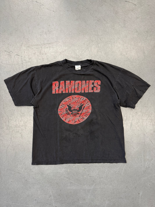 1997 RAMONES HEY HO LETS GO! TEE (WINTERLAND TAG)