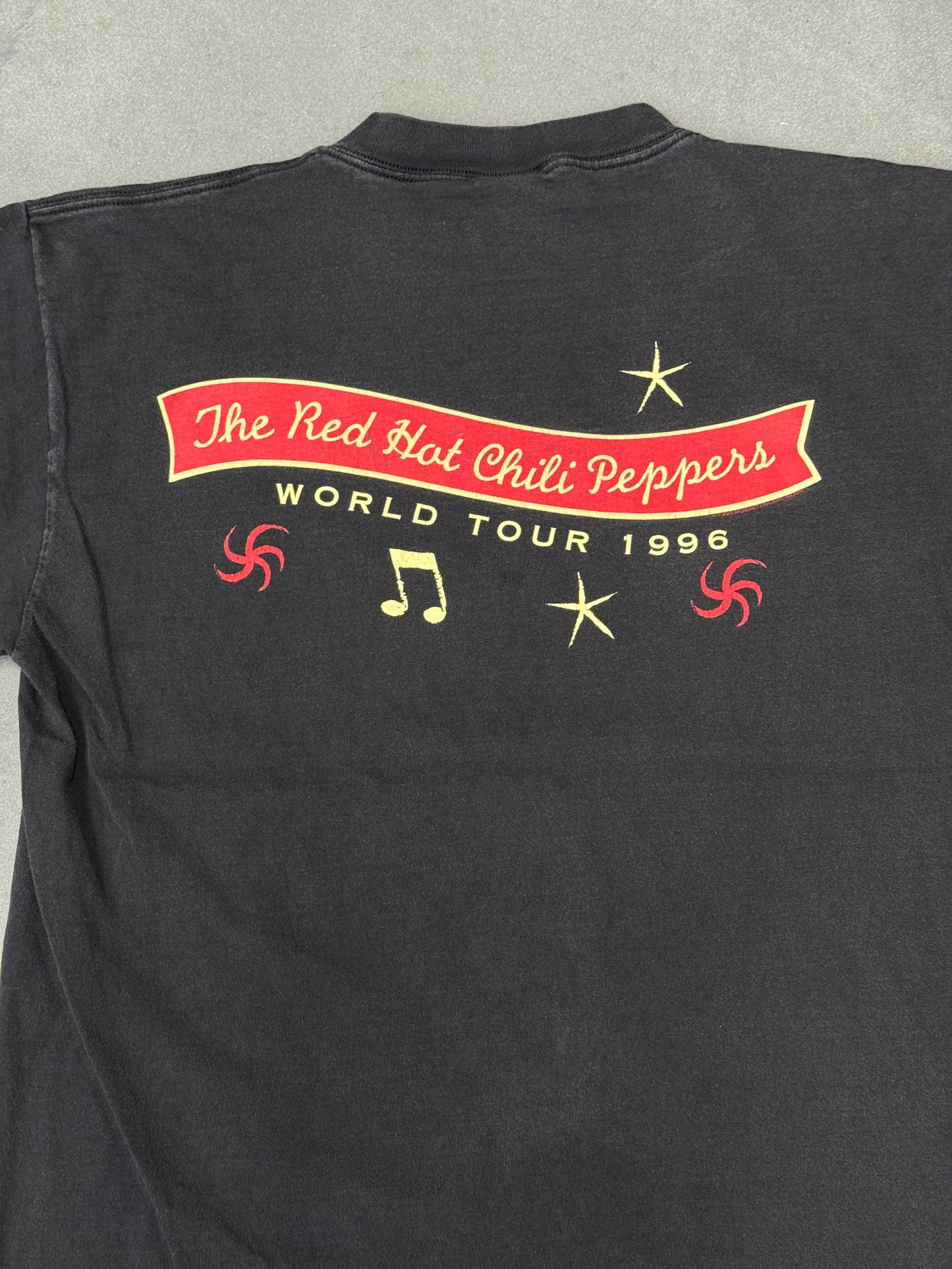 1996 THE RED HOT CHILI PEPPERS WORLD TOUR AZTEC FAIRY TEE (GIANT TAG)